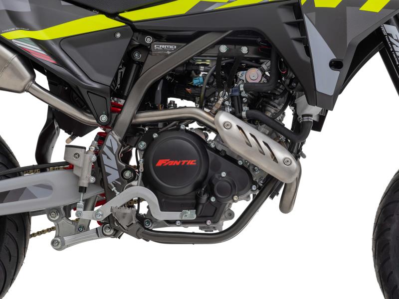 FANTIC XMF 125 Motard Performance-image-3