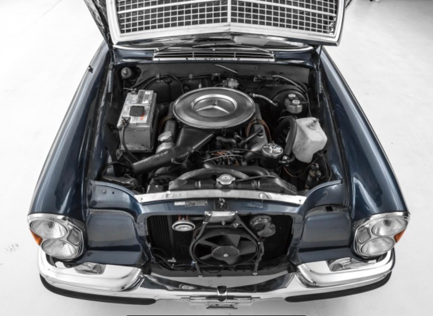 MERCEDES-BENZ SE 3.5 V8 Coupe Flachkühler W 111-image-7
