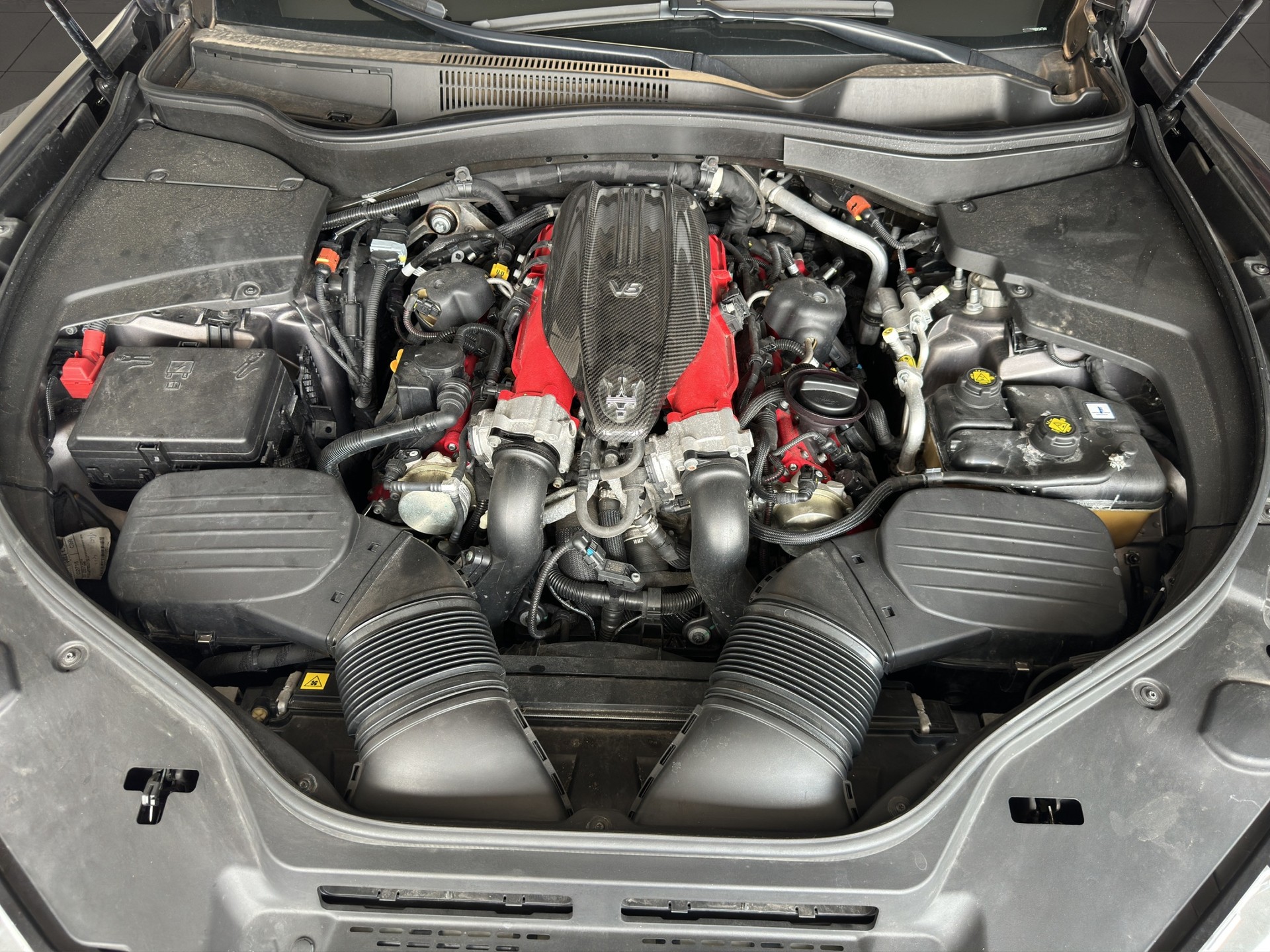MASERATI Levante 3.8 V8 Trofeo Q4 Automatica-image-6