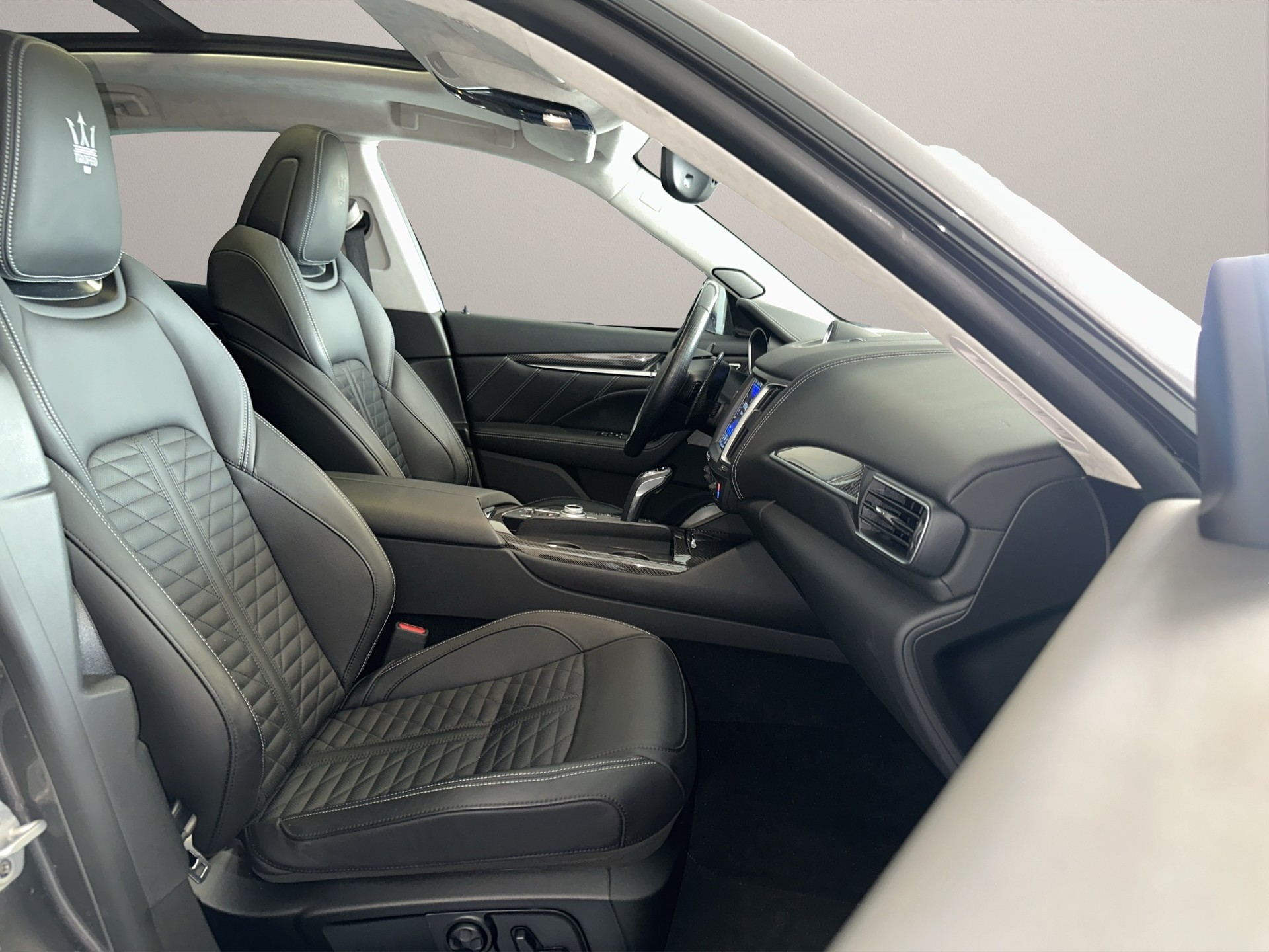 MASERATI Levante 3.8 V8 Trofeo Q4 Automatica-image-10