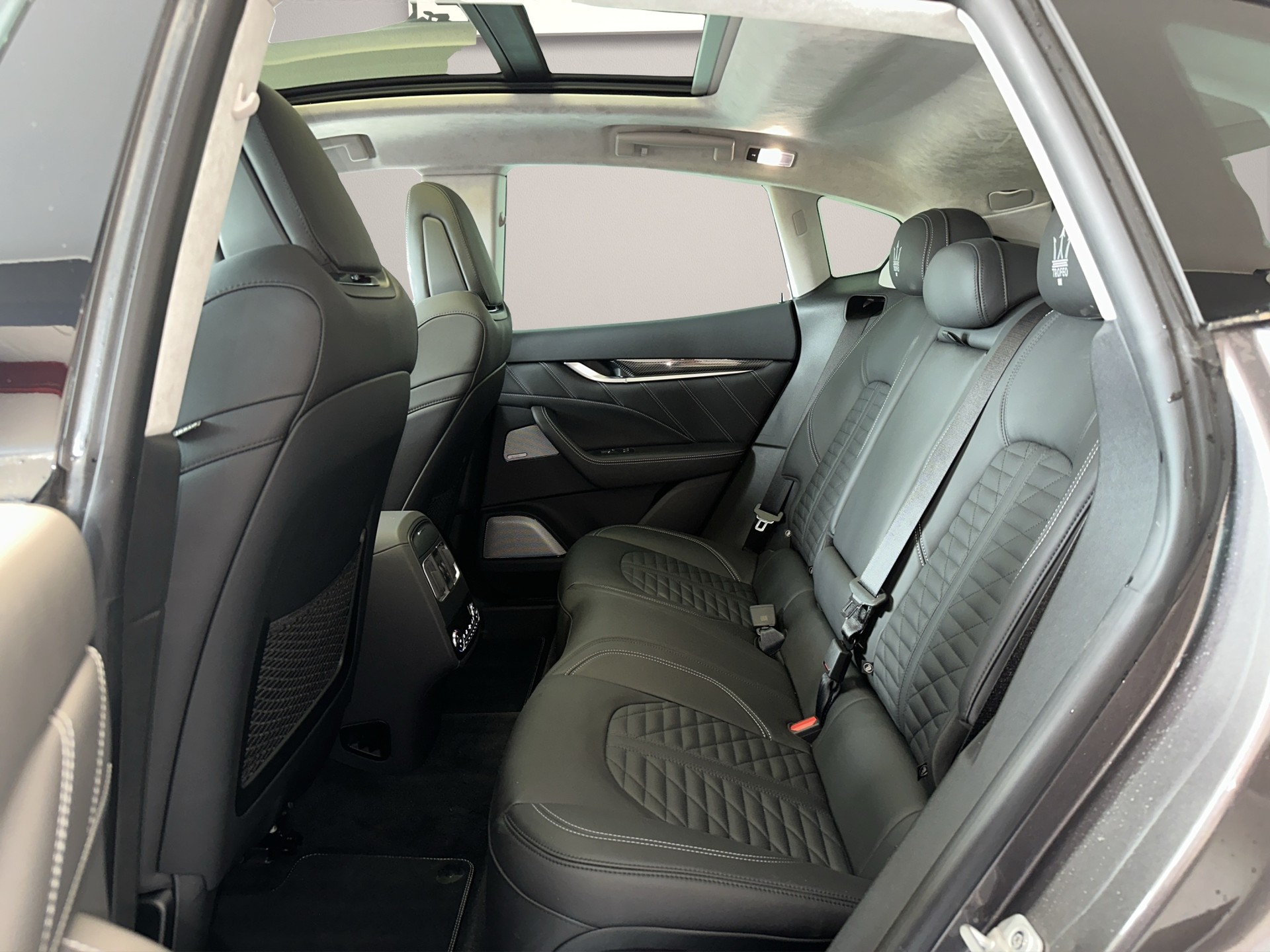 MASERATI Levante 3.8 V8 Trofeo Q4 Automatica-image-11