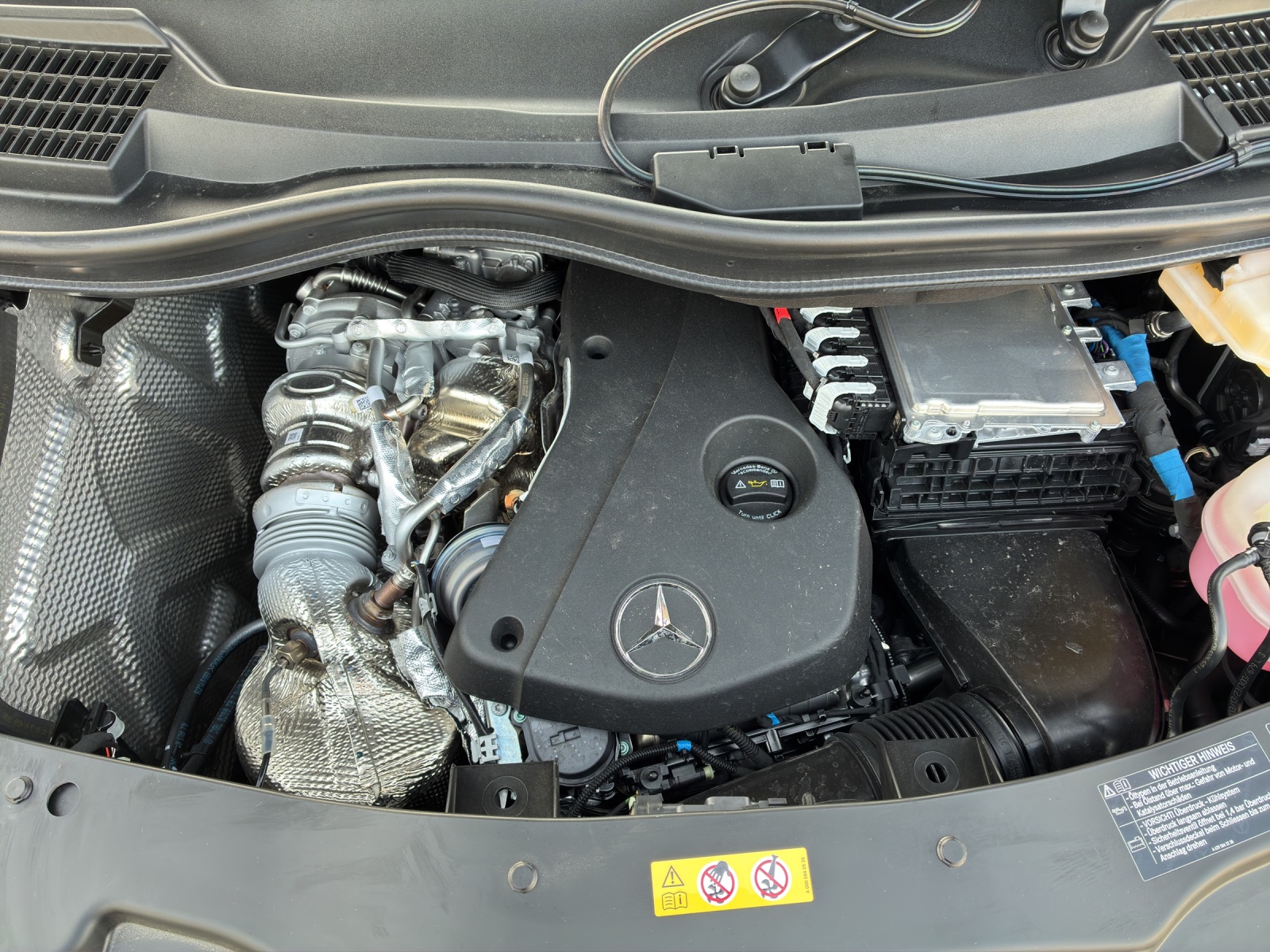MERCEDES-BENZ V 300 d lang Exclusive 4Matic 9G-Tronic-image-11