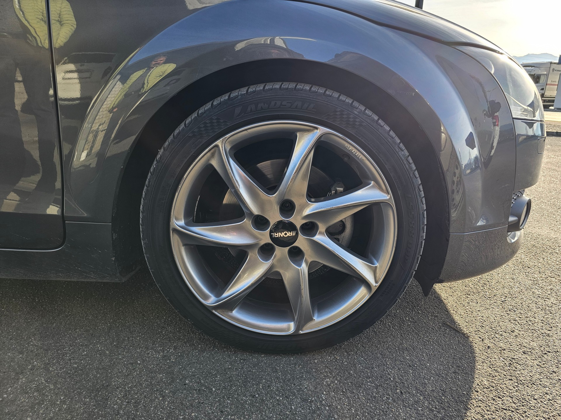 AUDI TT Roadster 2.0 TFSI-image-13