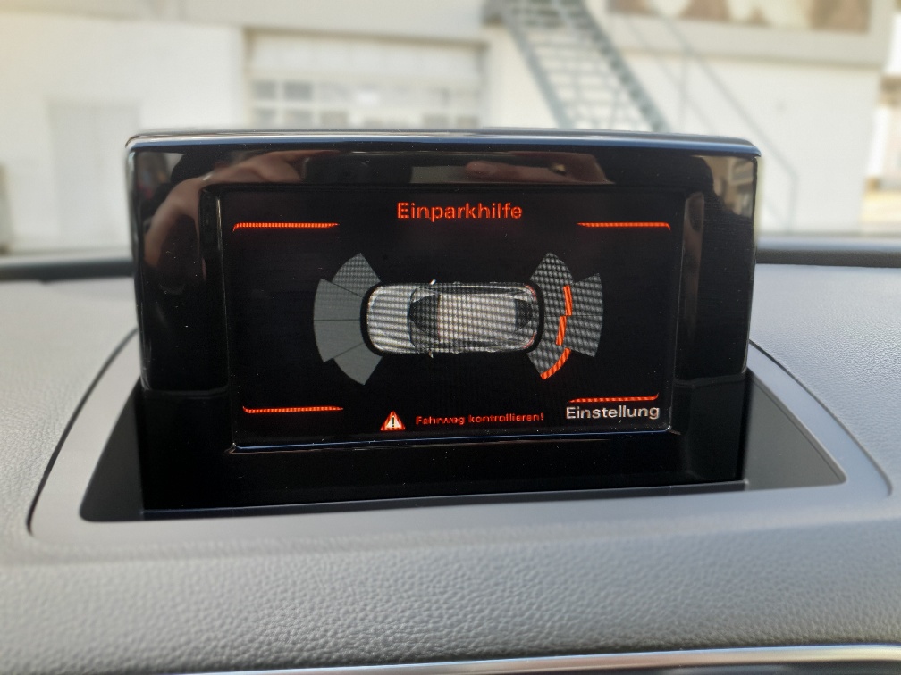 AUDI Q3 2.0 TDI Quattro S-Tronic-image-11