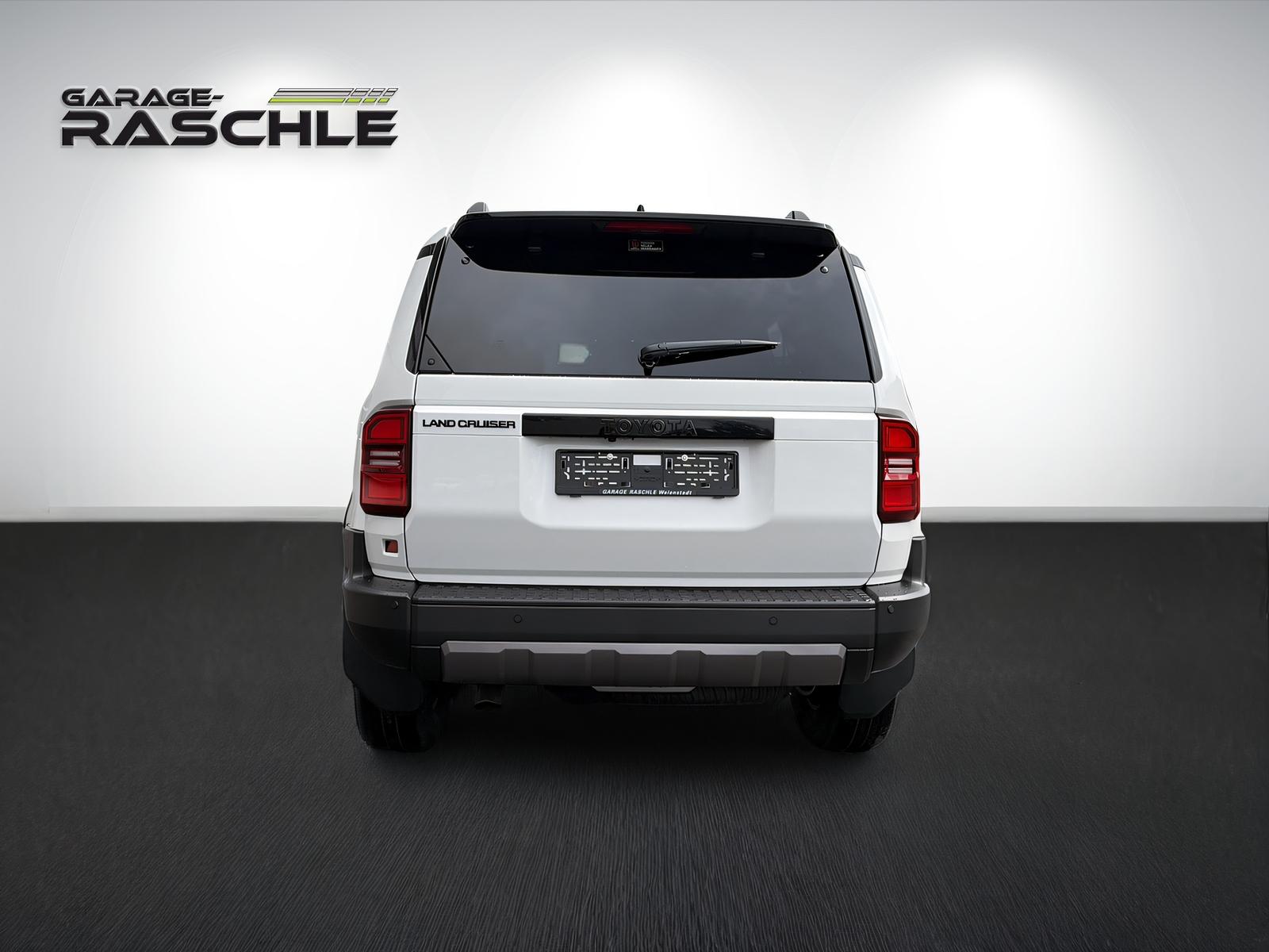 TOYOTA Land Cruiser 2.8 D 48V Style-image-4