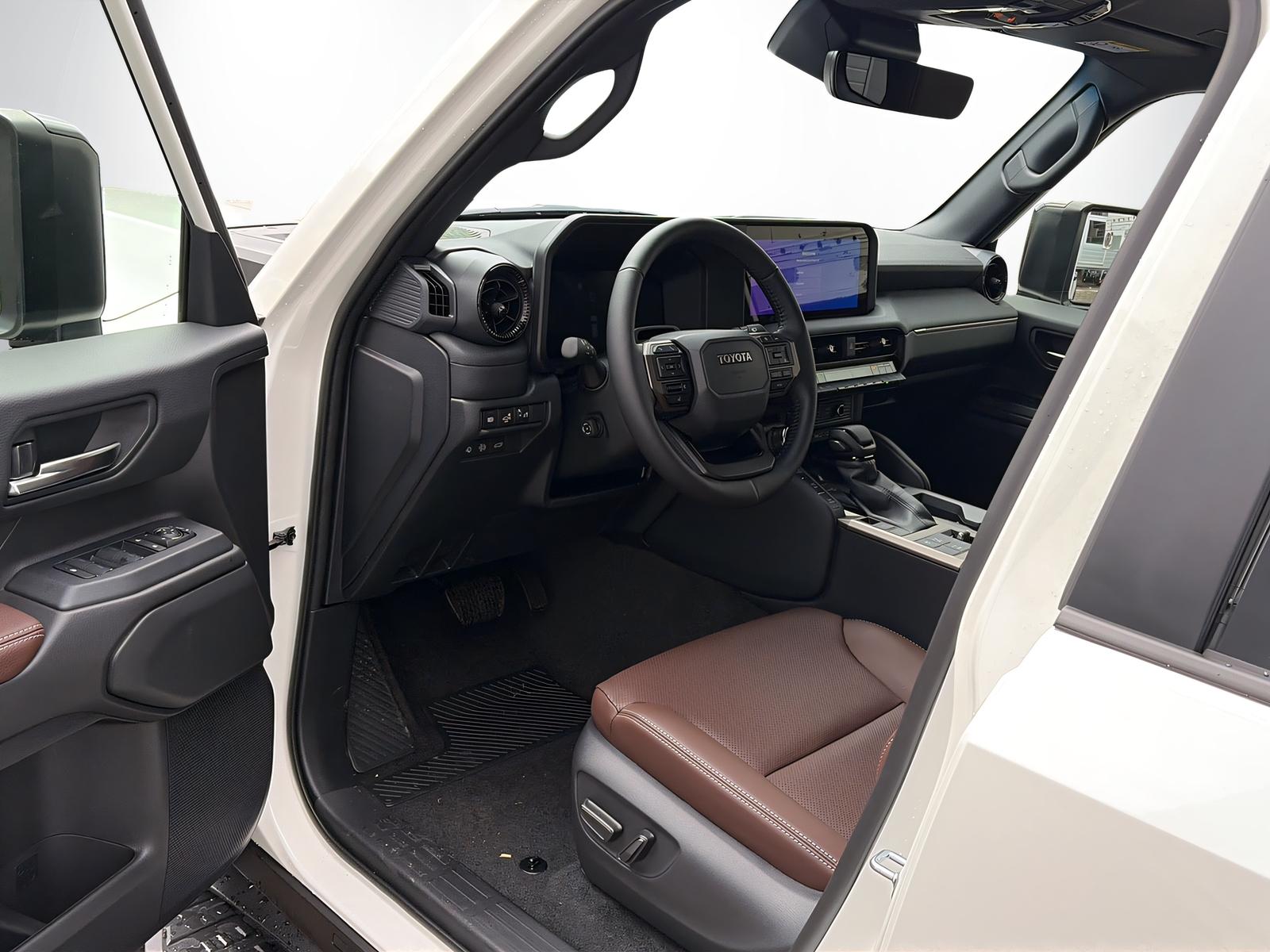 TOYOTA Land Cruiser 2.8 D 48V Style-image-6