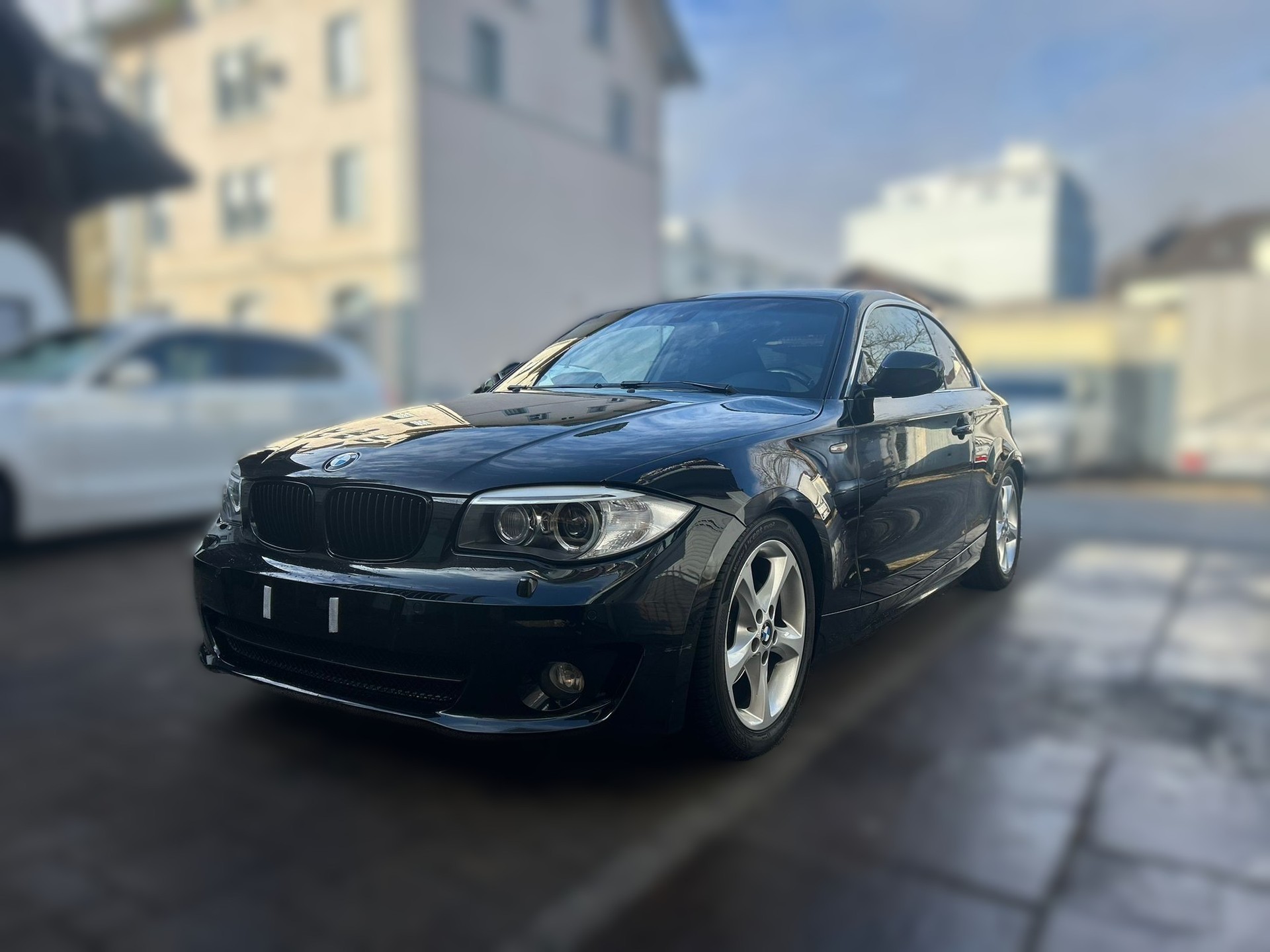 BMW 125i Coupé Steptronic-showroom-element-1
