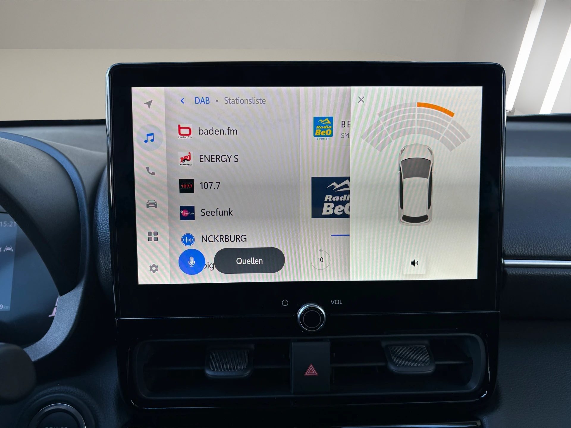 TOYOTA Yaris Cross 1.5 Trend e-CVT-image-18