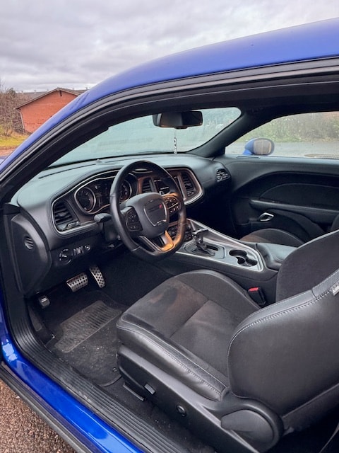 DODGE 6.4 Liter V8 392 ScatPack-image-10