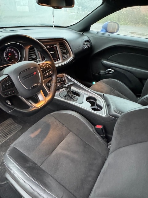 DODGE 6.4 Liter V8 392 ScatPack-image-11