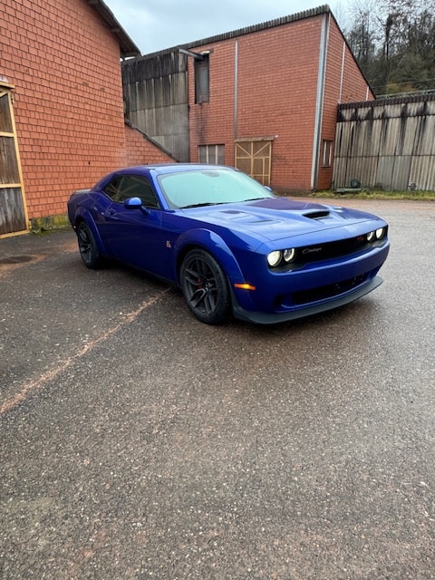 DODGE 6.4 Liter V8 392 ScatPack-showroom-element-2