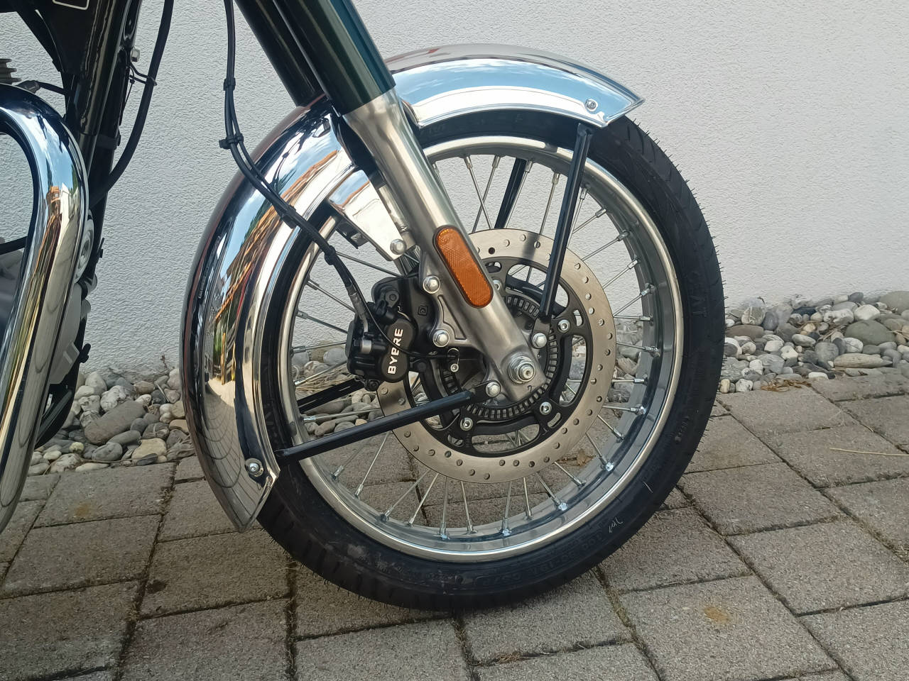 ROYAL ENFIELD Classic 350 Dark-image-4