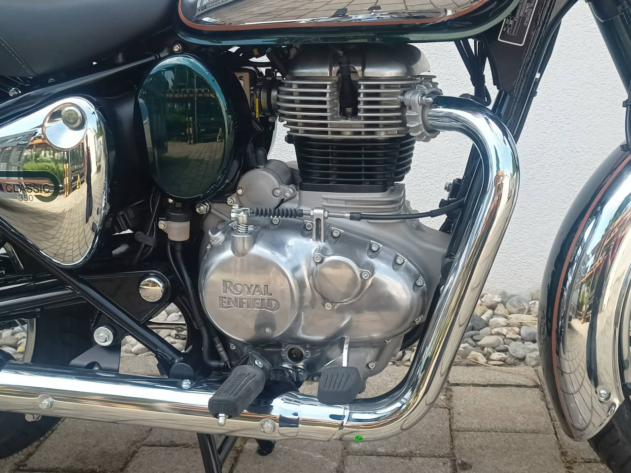 ROYAL ENFIELD Classic 350 Dark-image-9