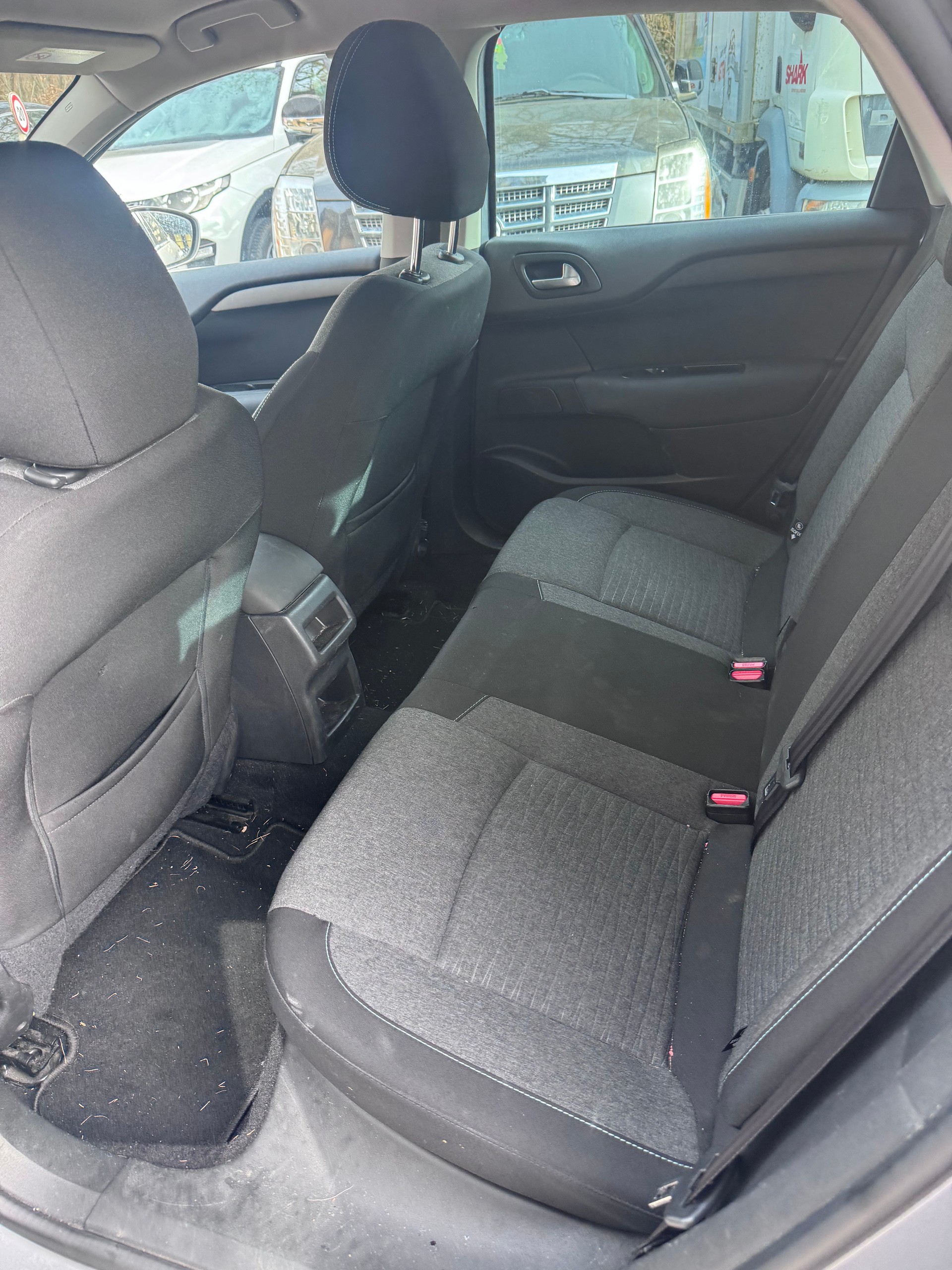 CITROEN C4 1.2 Pure Tech Shine Automatic-image-9