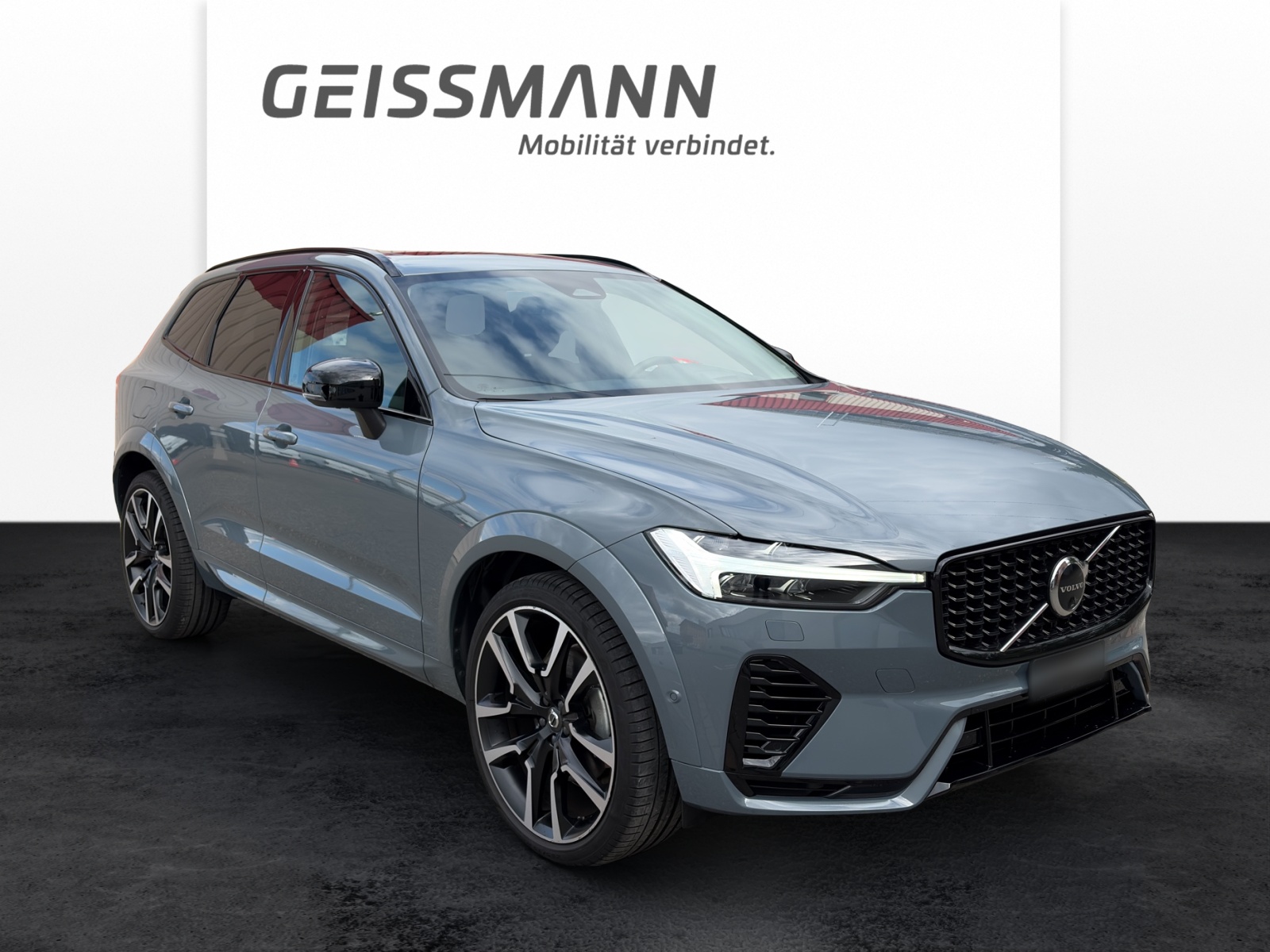 VOLVO XC60 2.0 T8 TE Ultimate Dark eAWD-showroom-element-1