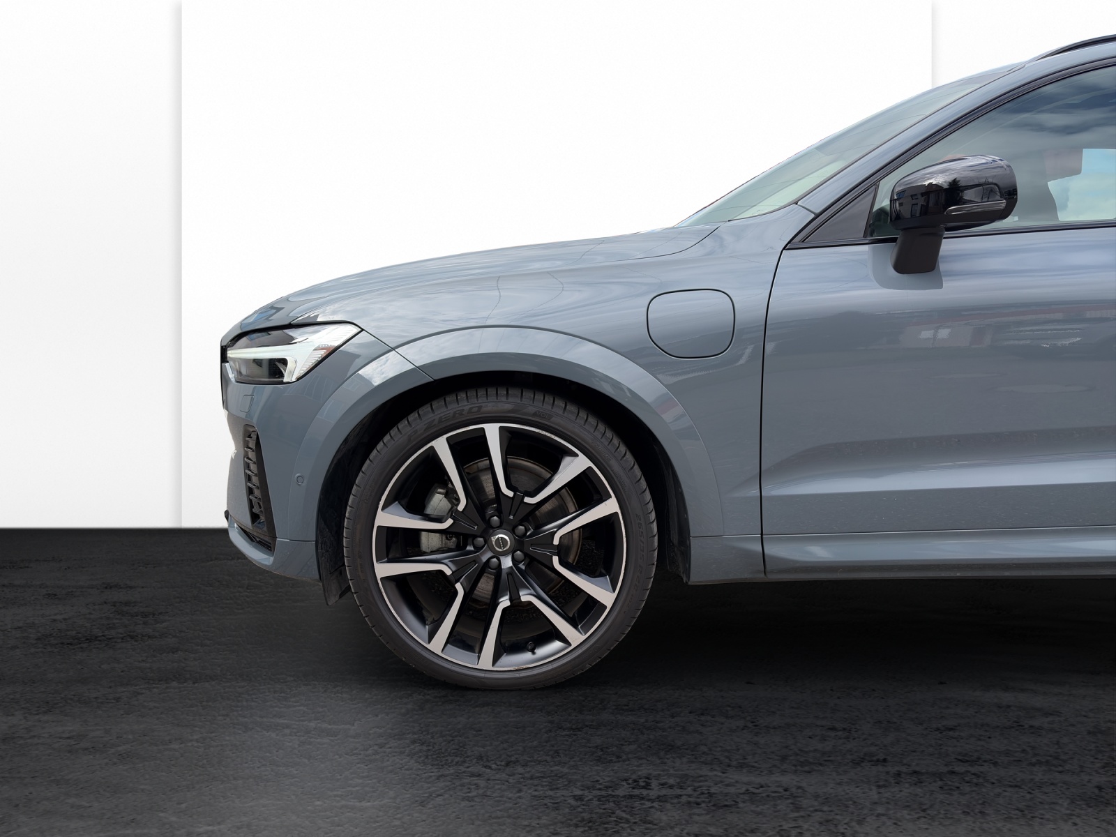 VOLVO XC60 2.0 T8 TE Ultimate Dark eAWD-image-19