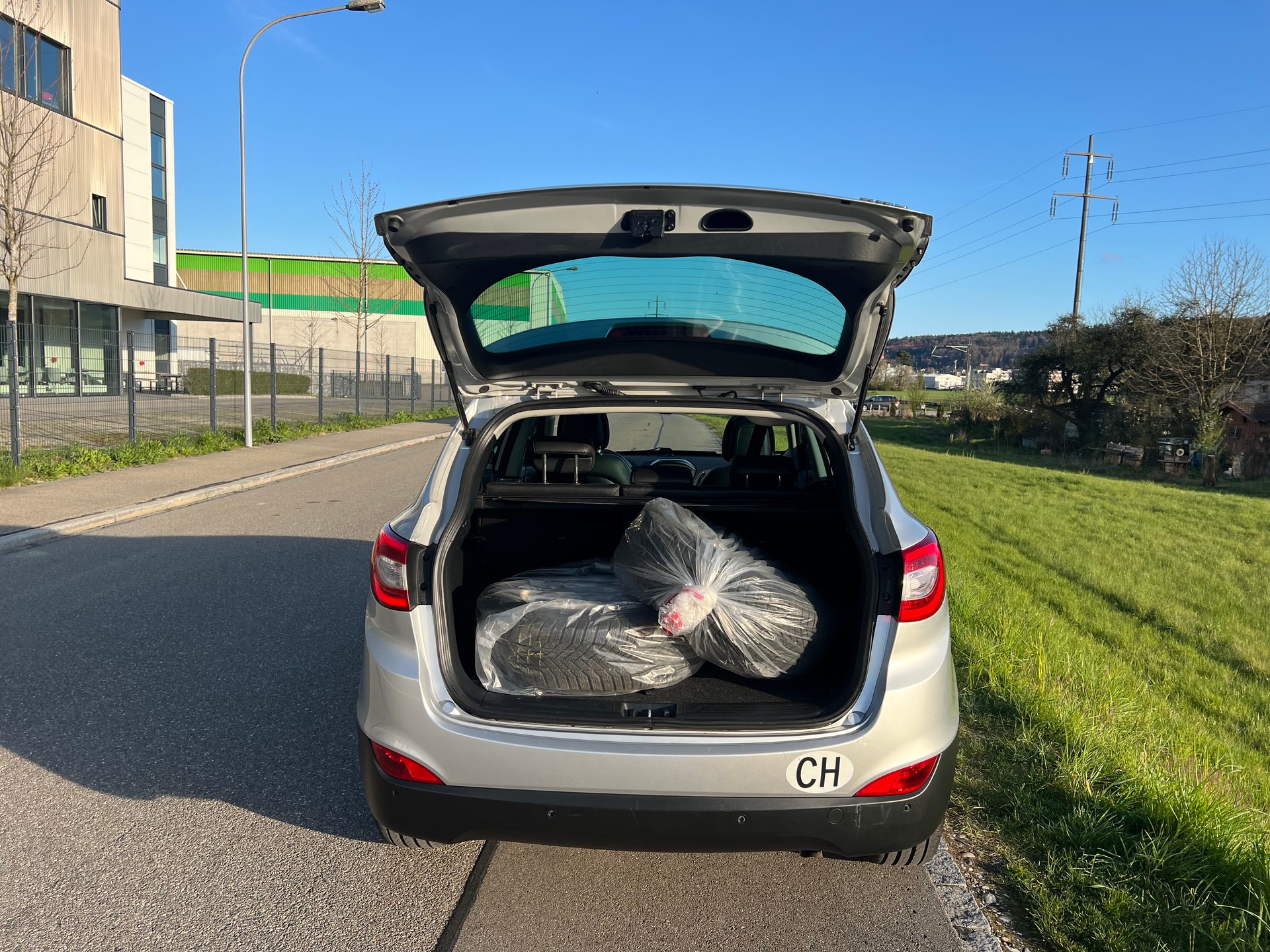 HYUNDAI iX 35 2.0 CRDi GO! Plus 4WD Automatic-image-18
