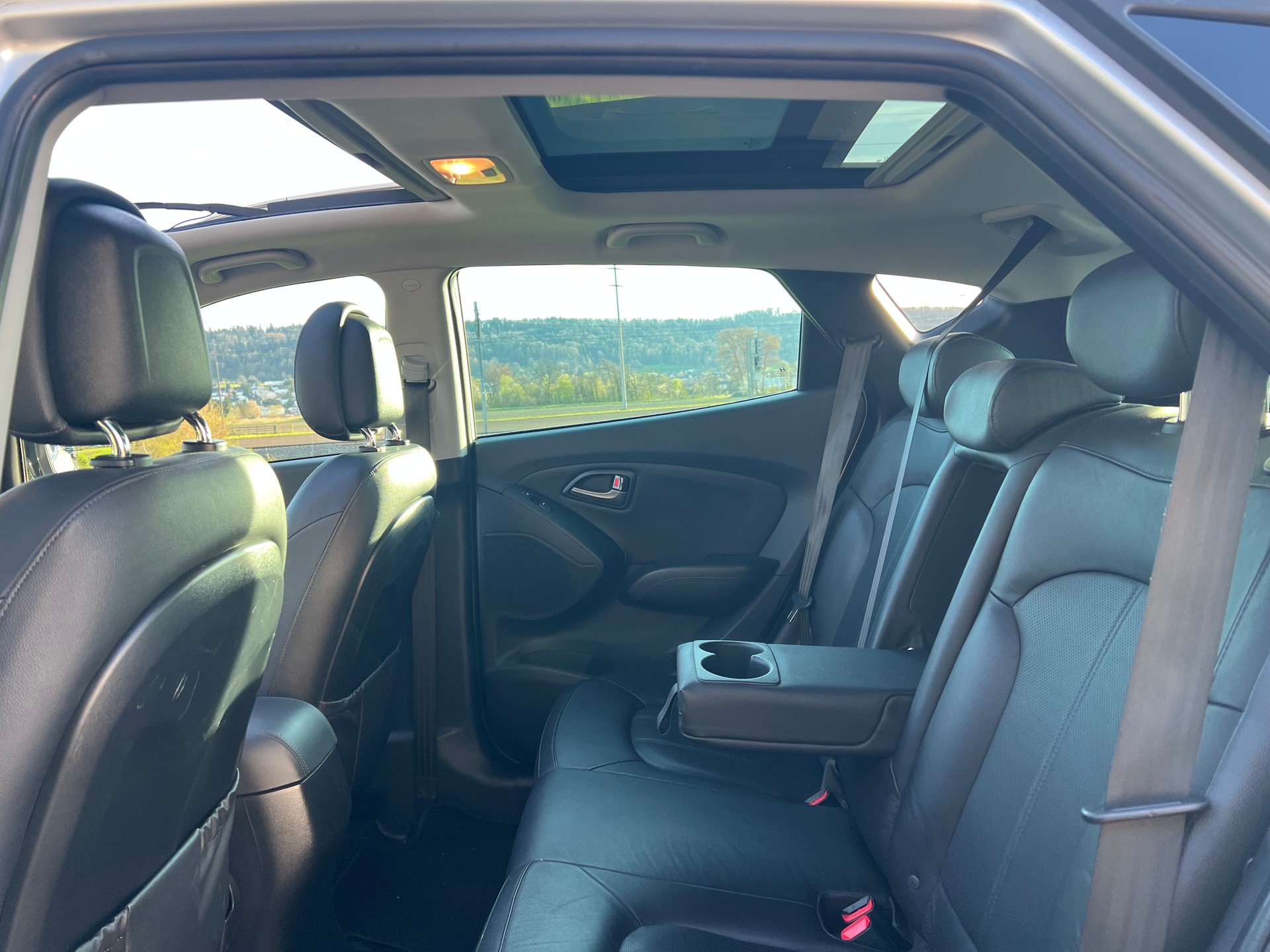 HYUNDAI iX 35 2.0 CRDi GO! Plus 4WD Automatic-image-23
