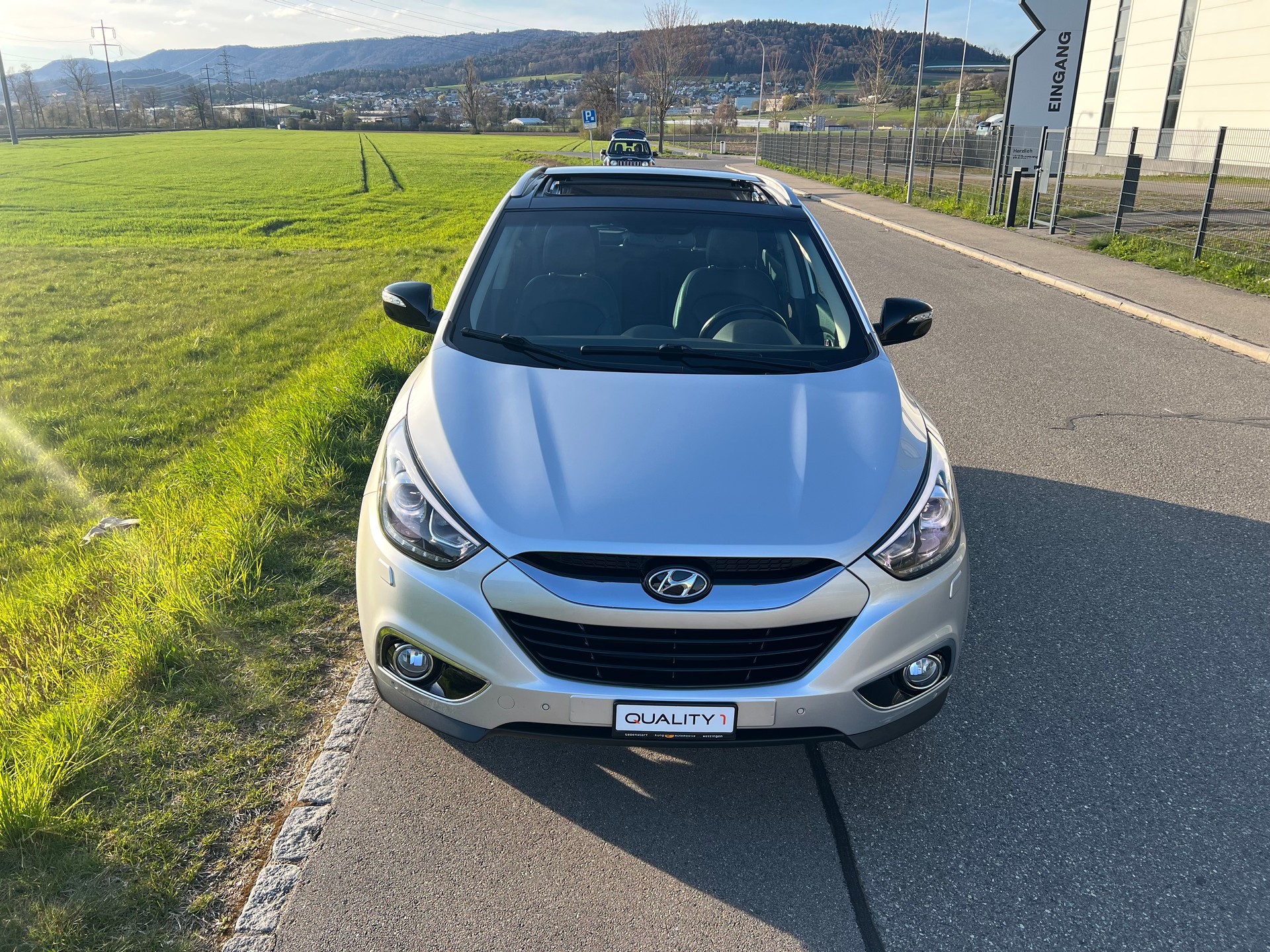 HYUNDAI iX 35 2.0 CRDi GO! Plus 4WD Automatic-image-6