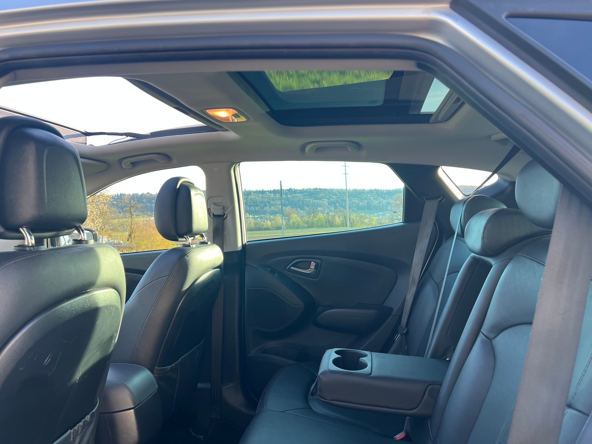 HYUNDAI iX 35 2.0 CRDi GO! Plus 4WD Automatic-image-22