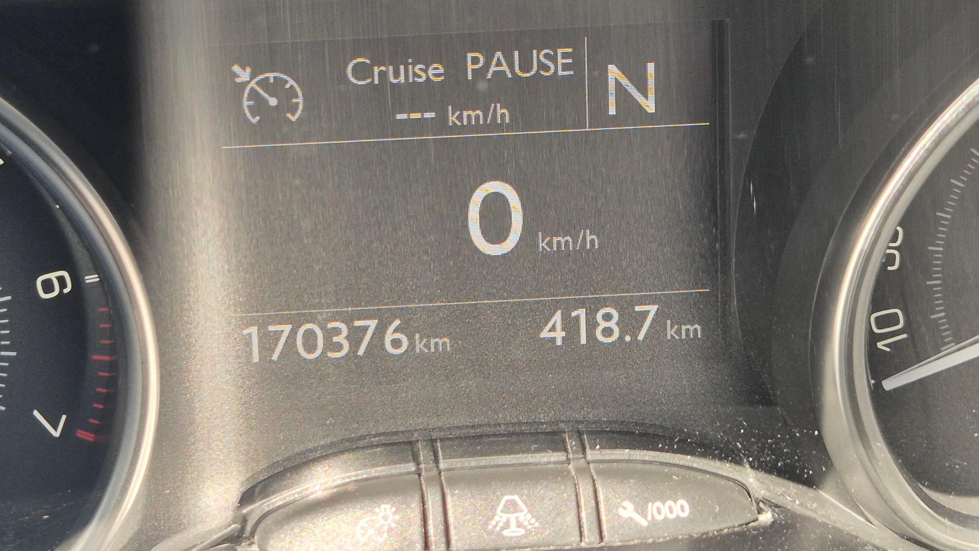 PEUGEOT 2008 1.6 VTI Active Automatic-image-13