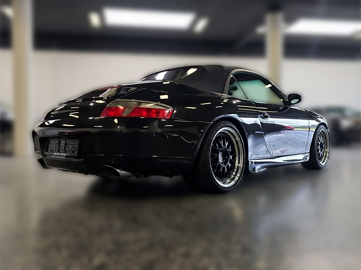 PORSCHE 911 Carrera Cabrio-showroom-element-3