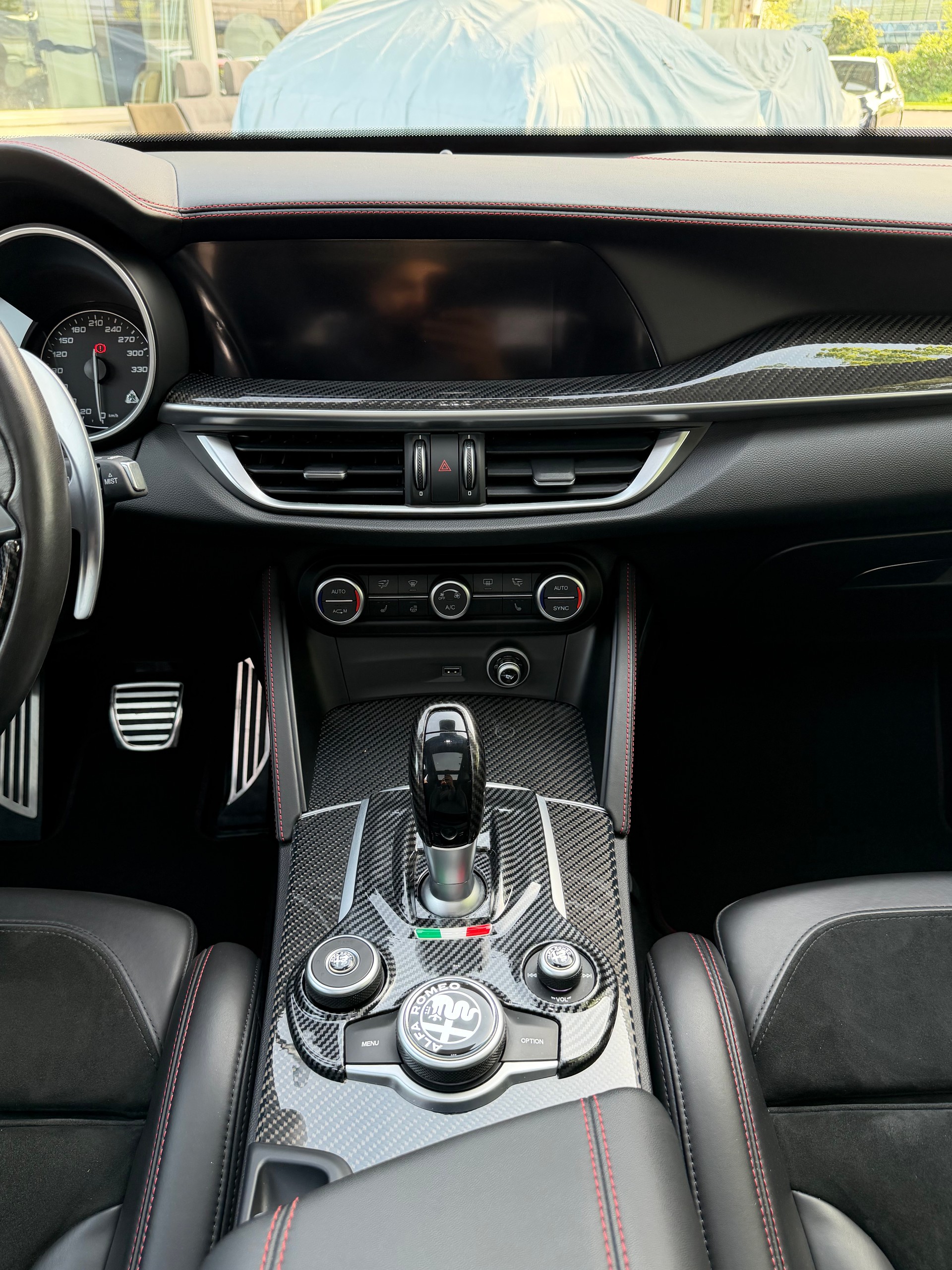 ALFA ROMEO Stelvio 2.9 V6 Quadrifoglio Q4 Automatic-image-12