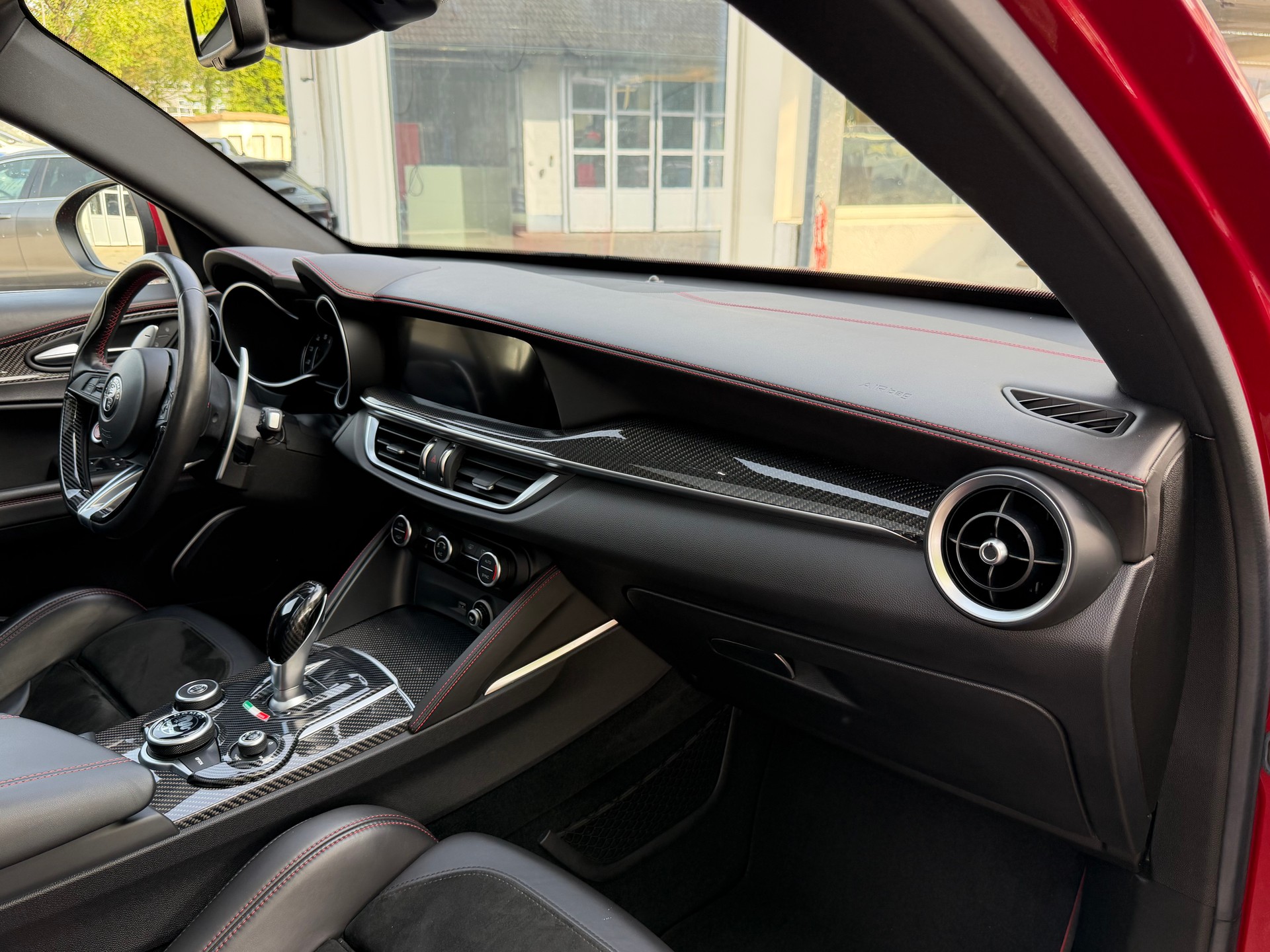 ALFA ROMEO Stelvio 2.9 V6 Quadrifoglio Q4 Automatic-image-18