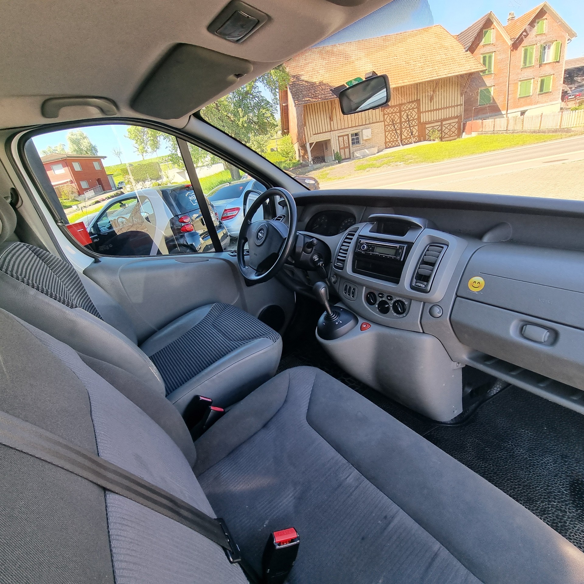 OPEL Vivaro 2.5 CDTI 2.9t L1H1-image-7