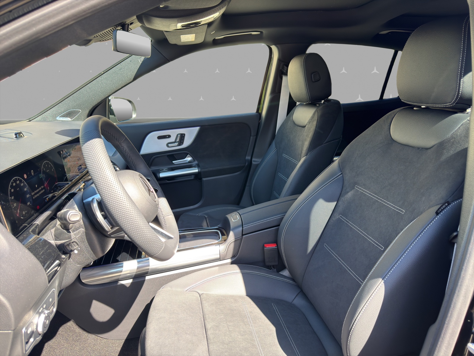 MERCEDES-BENZ GLA 200 Night Star 7G-DCT-image-7