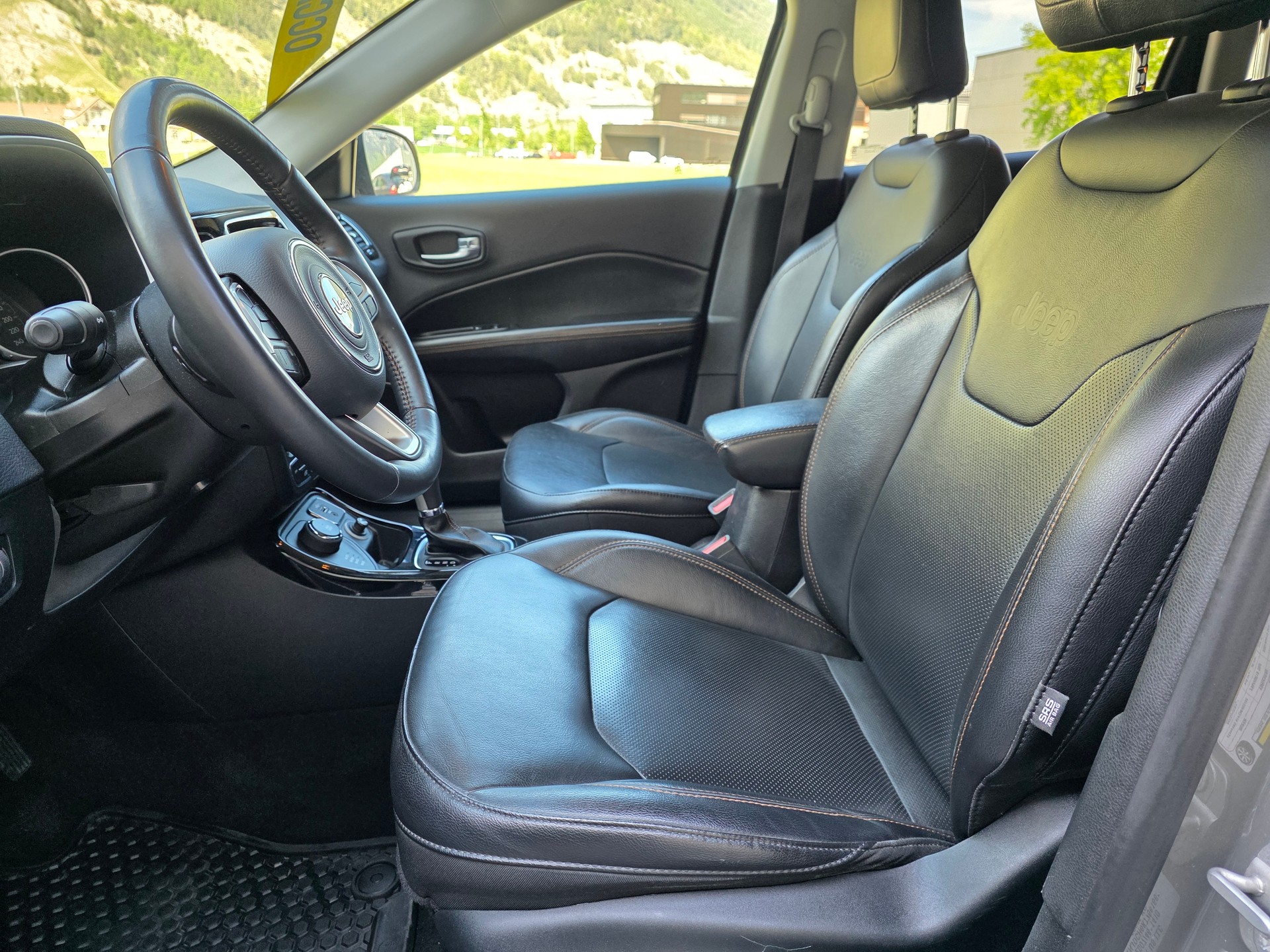 JEEP Compass 1.4 Turbo Limited AWD 9ATX-image-14
