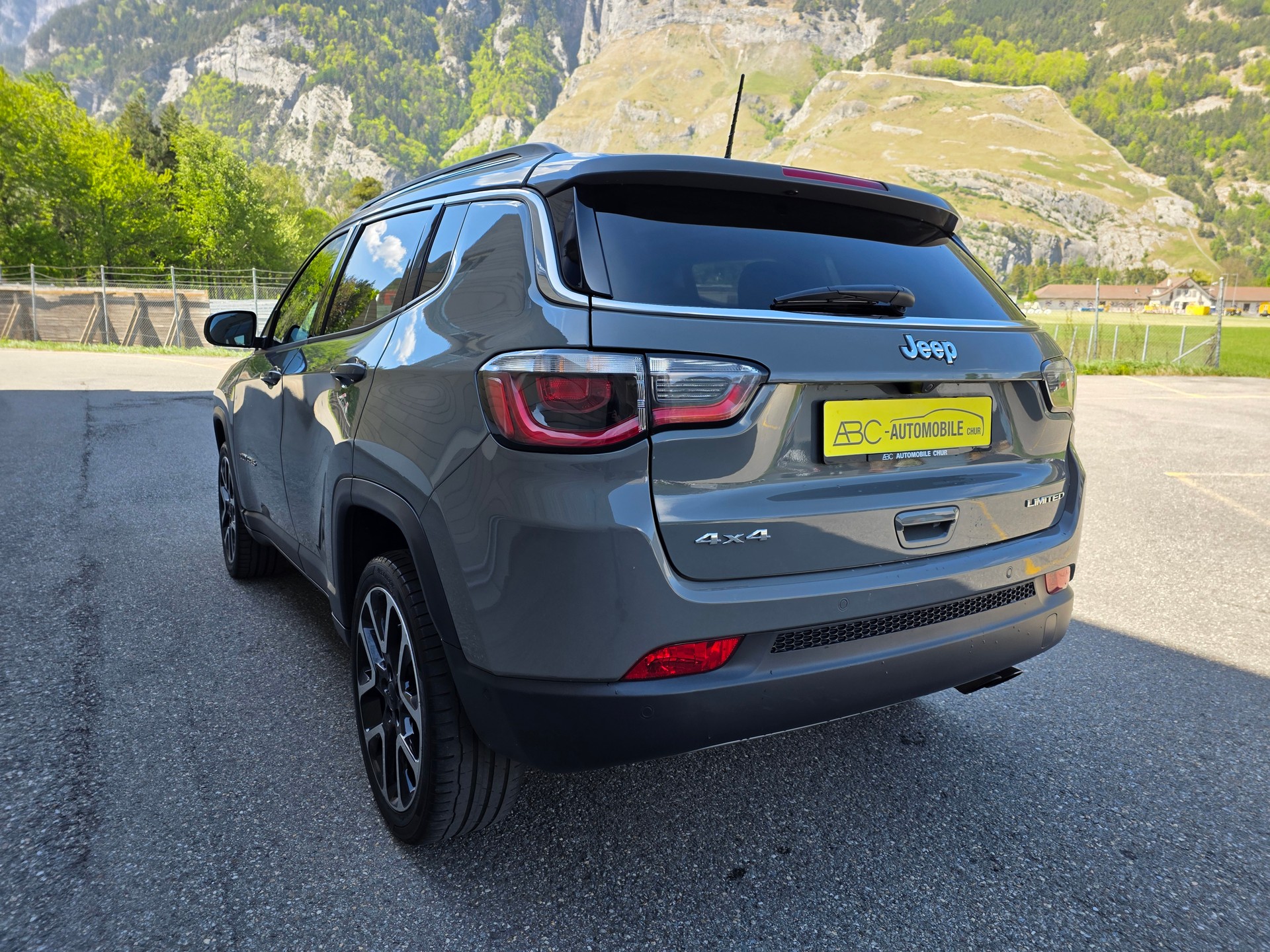 JEEP Compass 1.4 Turbo Limited AWD 9ATX-image-10