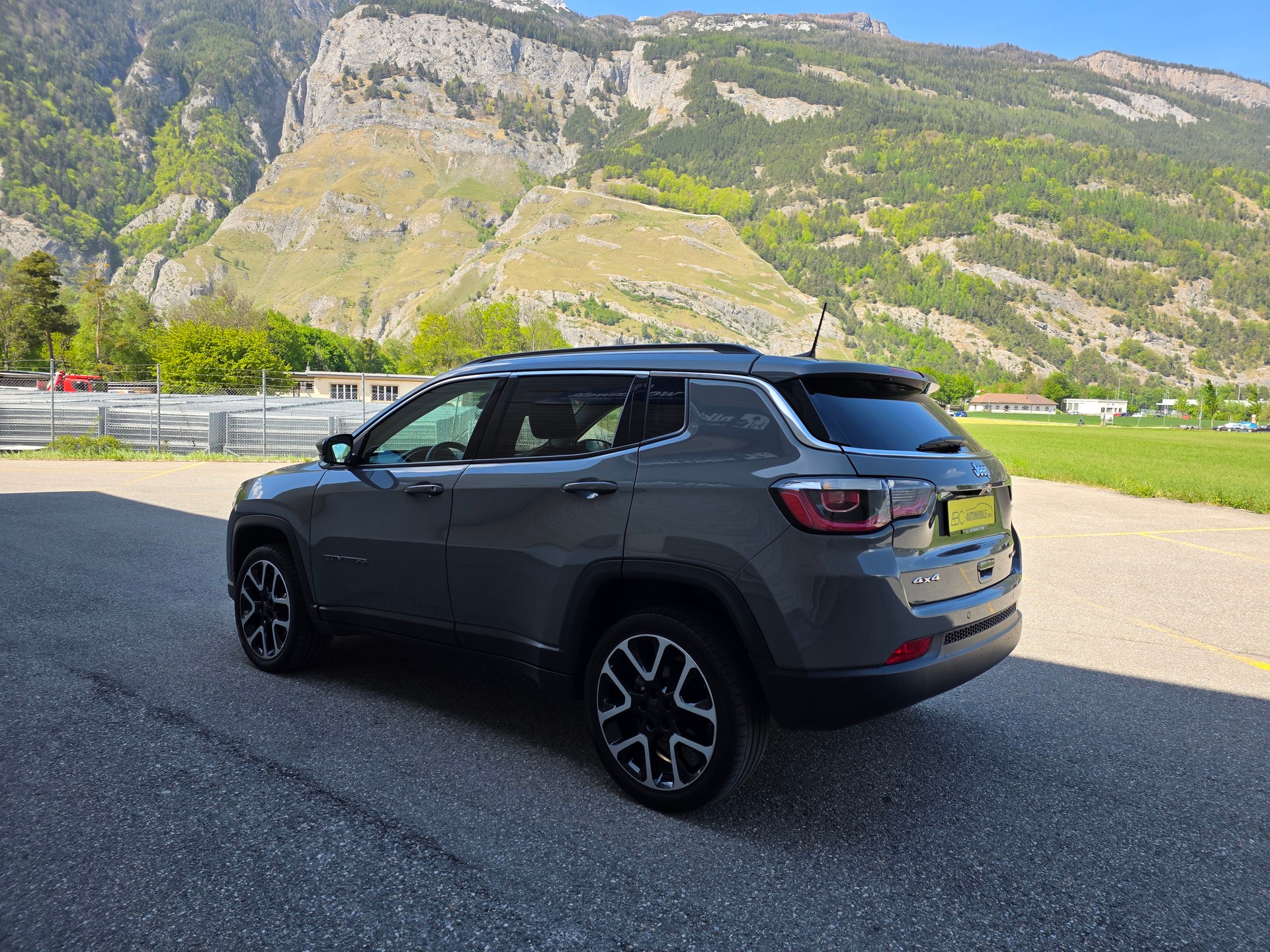 JEEP Compass 1.4 Turbo Limited AWD 9ATX-image-11