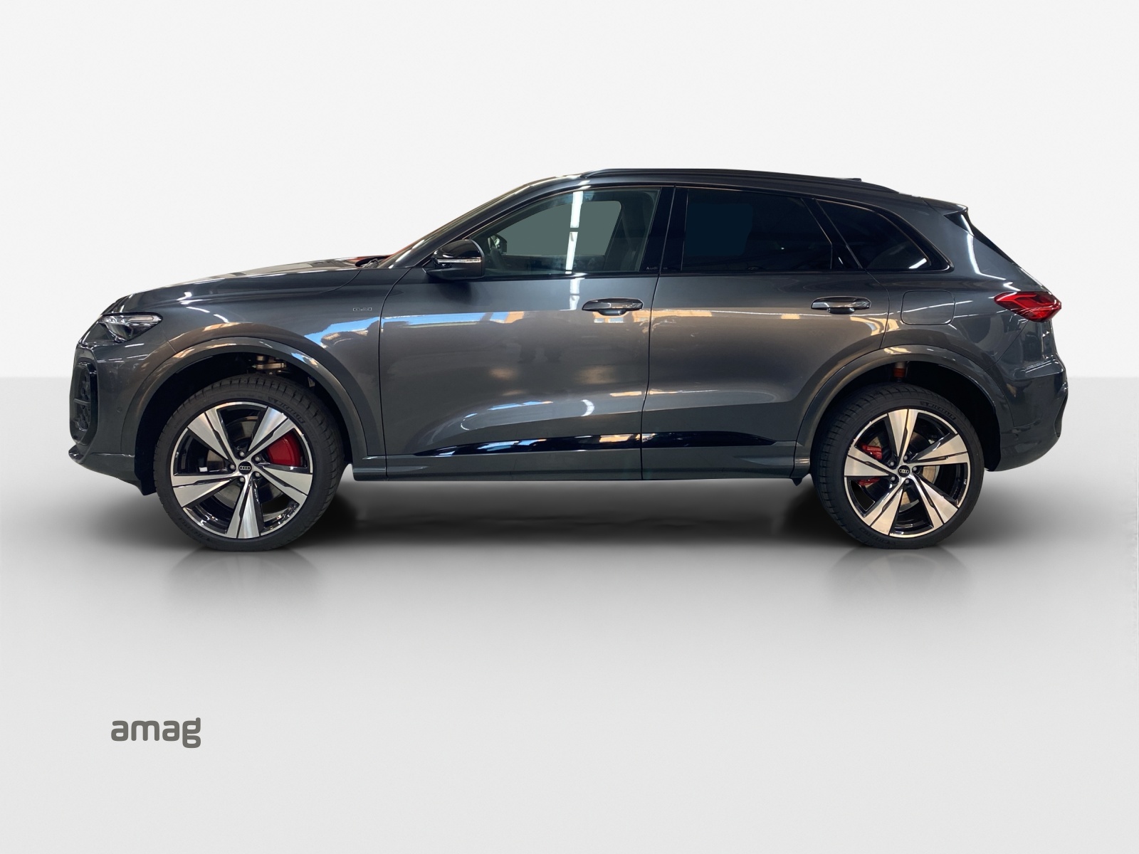 AUDI Q5 e-hybrid quattro 270 kW S-tronic-showroom-element-2