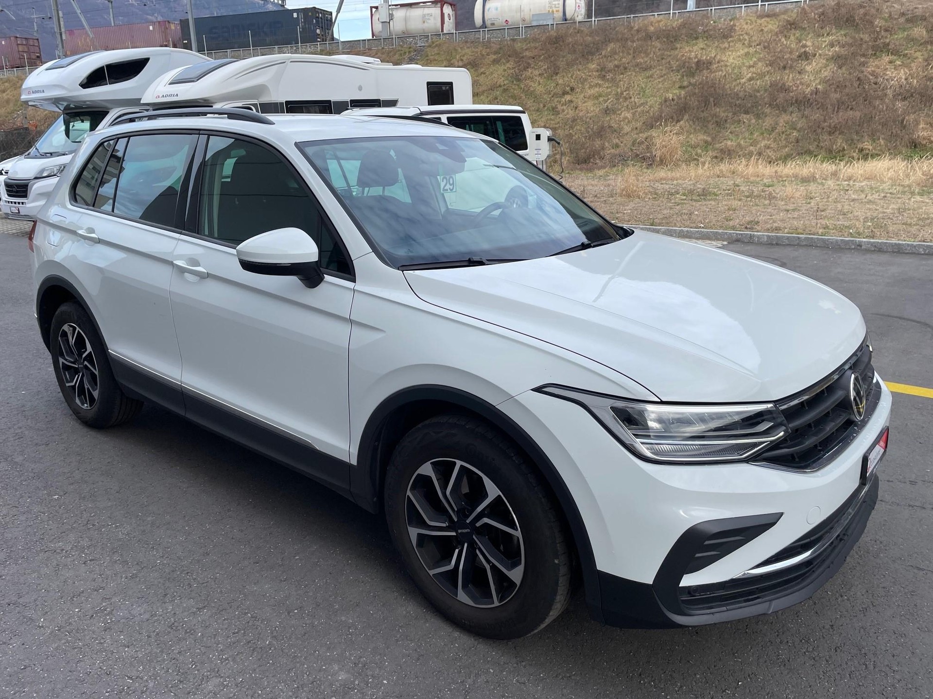 VW Tiguan 1.5 TSI Starter 2WD