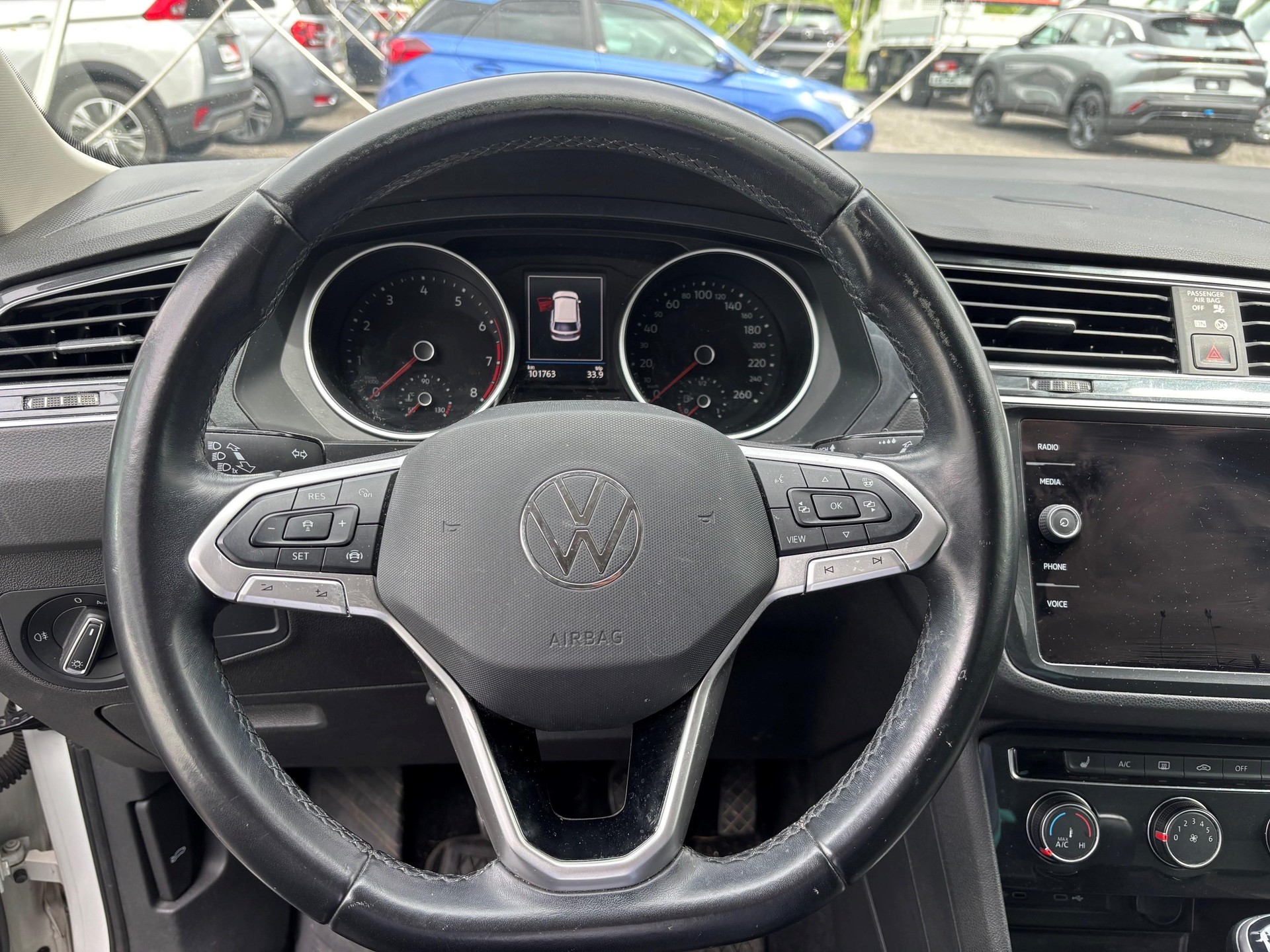 VW Tiguan 1.5 TSI Starter 2WD-image-14