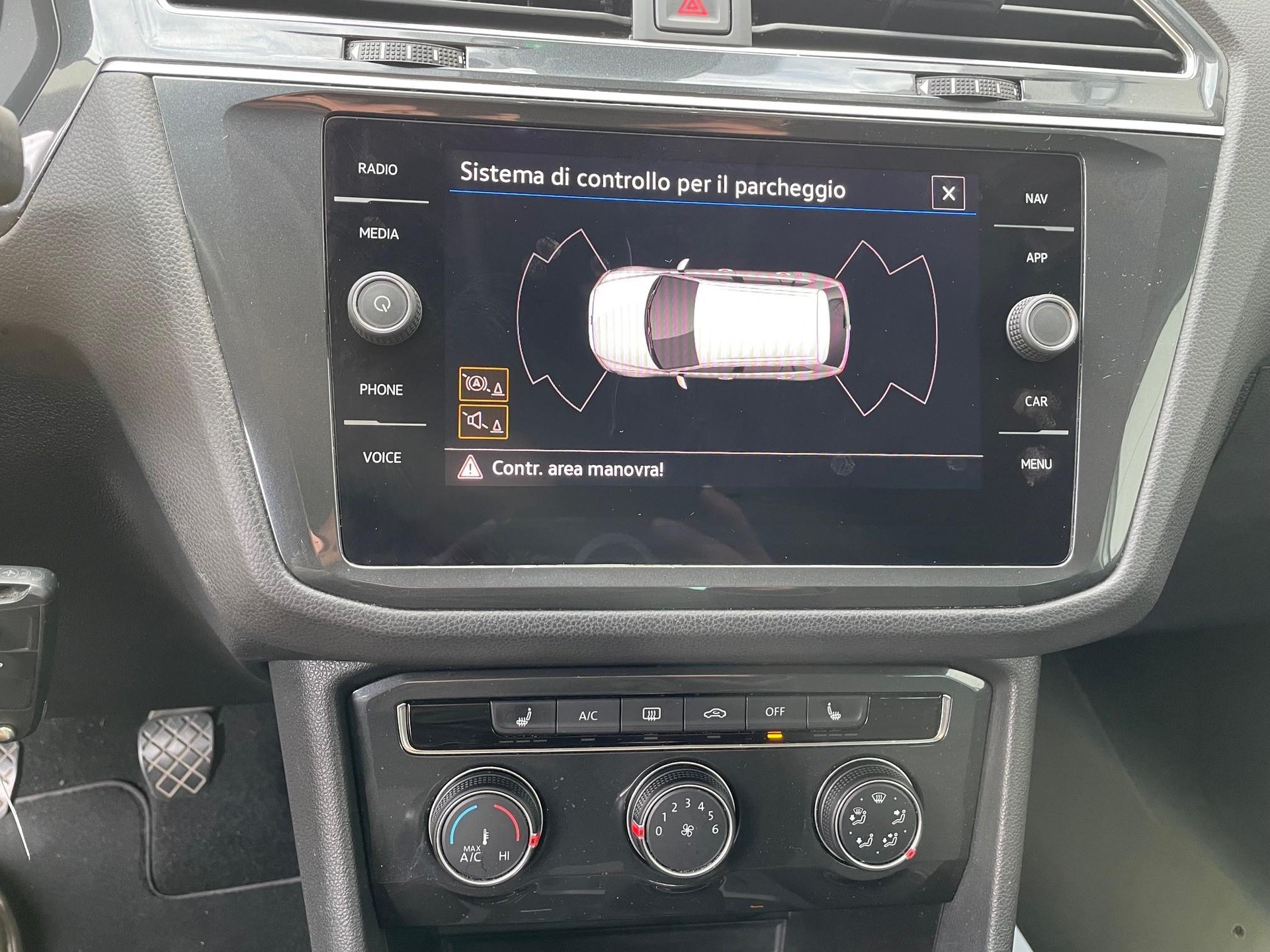 VW Tiguan 1.5 TSI Starter 2WD-image-8