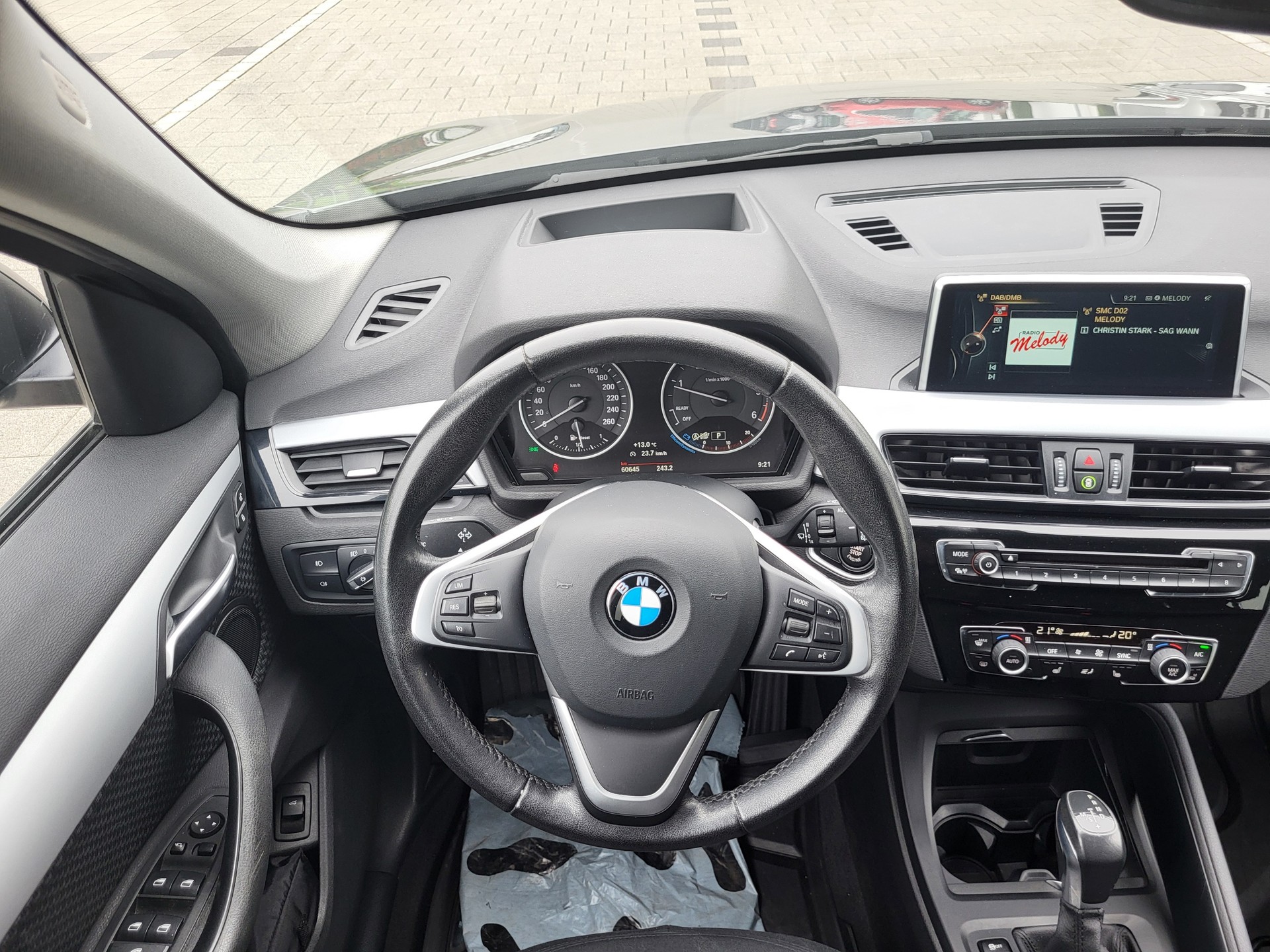 BMW X1 xDrive 20d Sport Line Steptronic-image-7