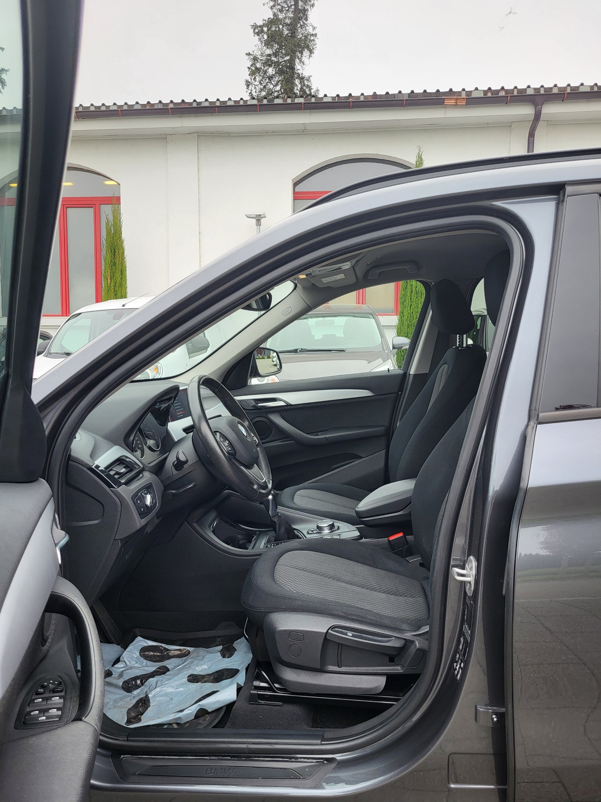 BMW X1 xDrive 20d Sport Line Steptronic-image-9