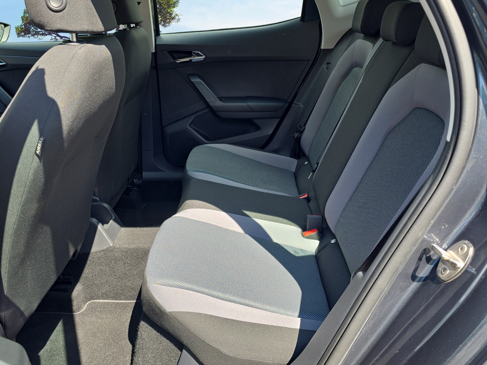 SEAT Arona 1.0 TSI Eco Style DSG-image-7