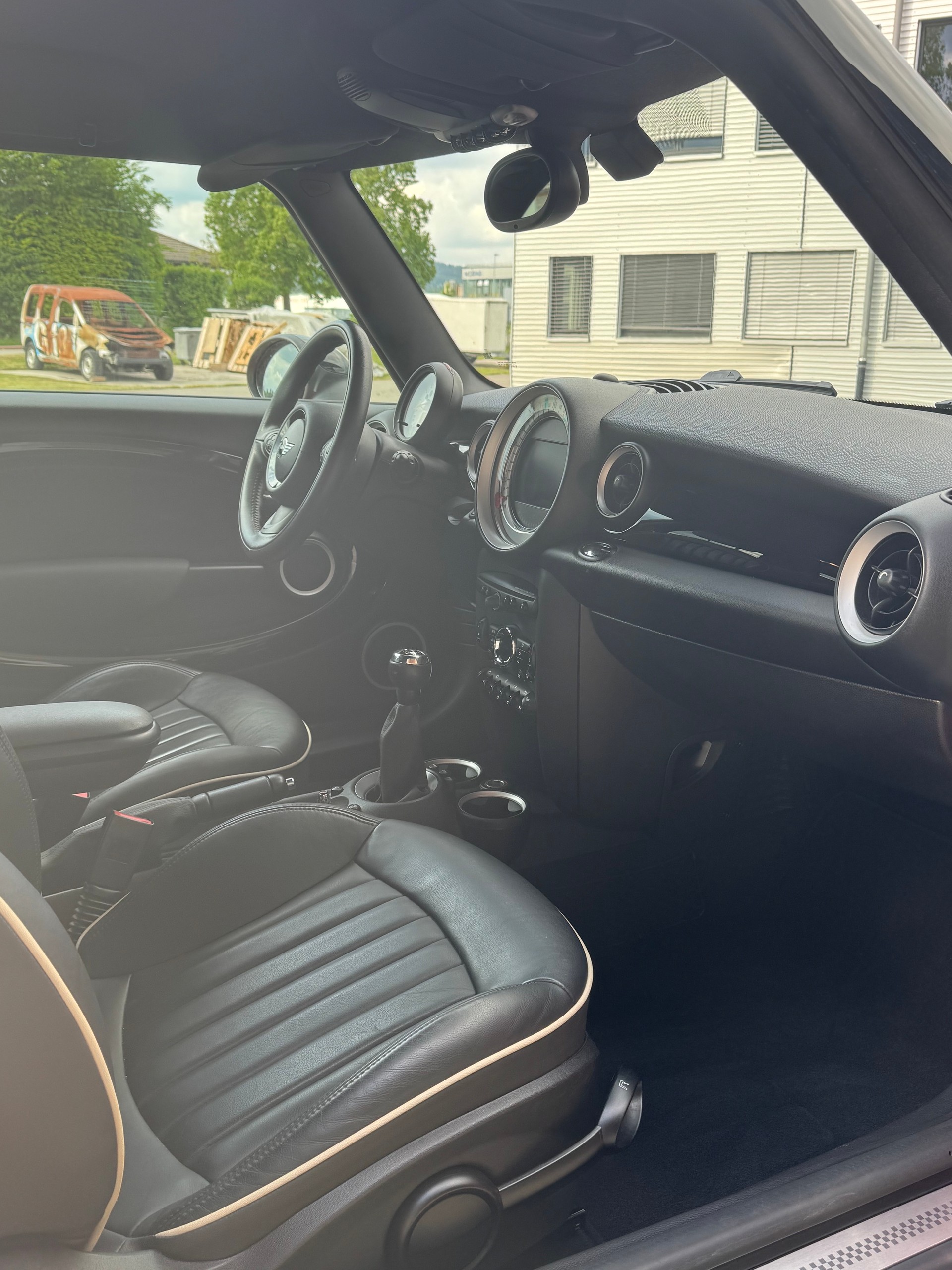 MINI Cooper S-image-11