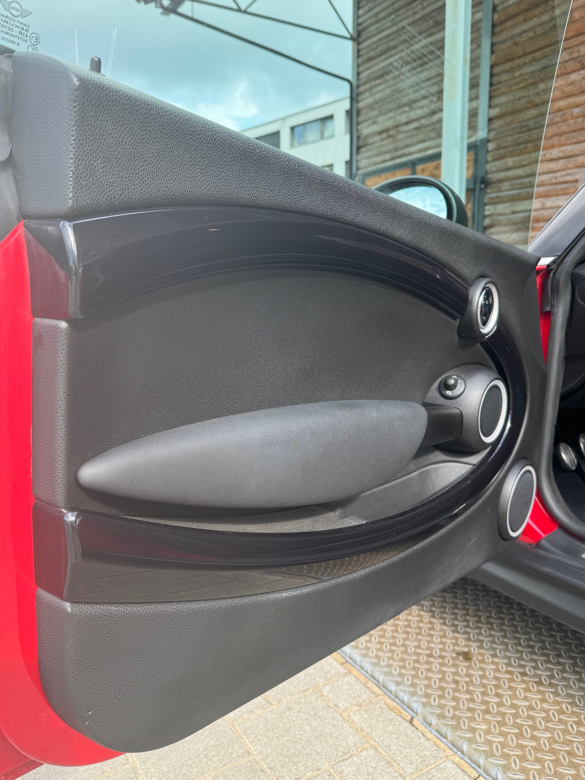 MINI Cooper S-image-16