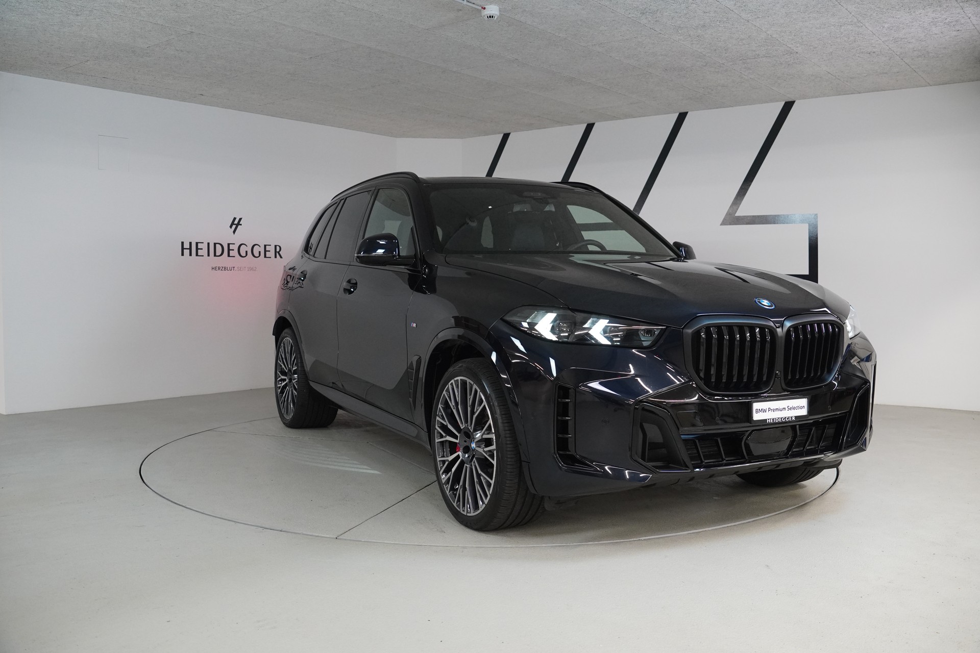 BMW X5 xDrive 50e M Sport Pro Steptronic-showroom-element-3