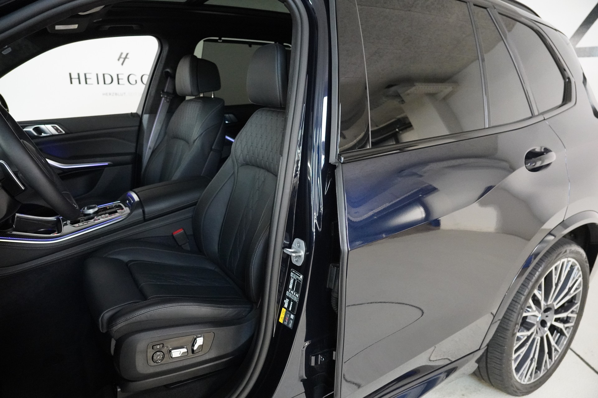 BMW X5 xDrive 50e M Sport Pro Steptronic-image-12
