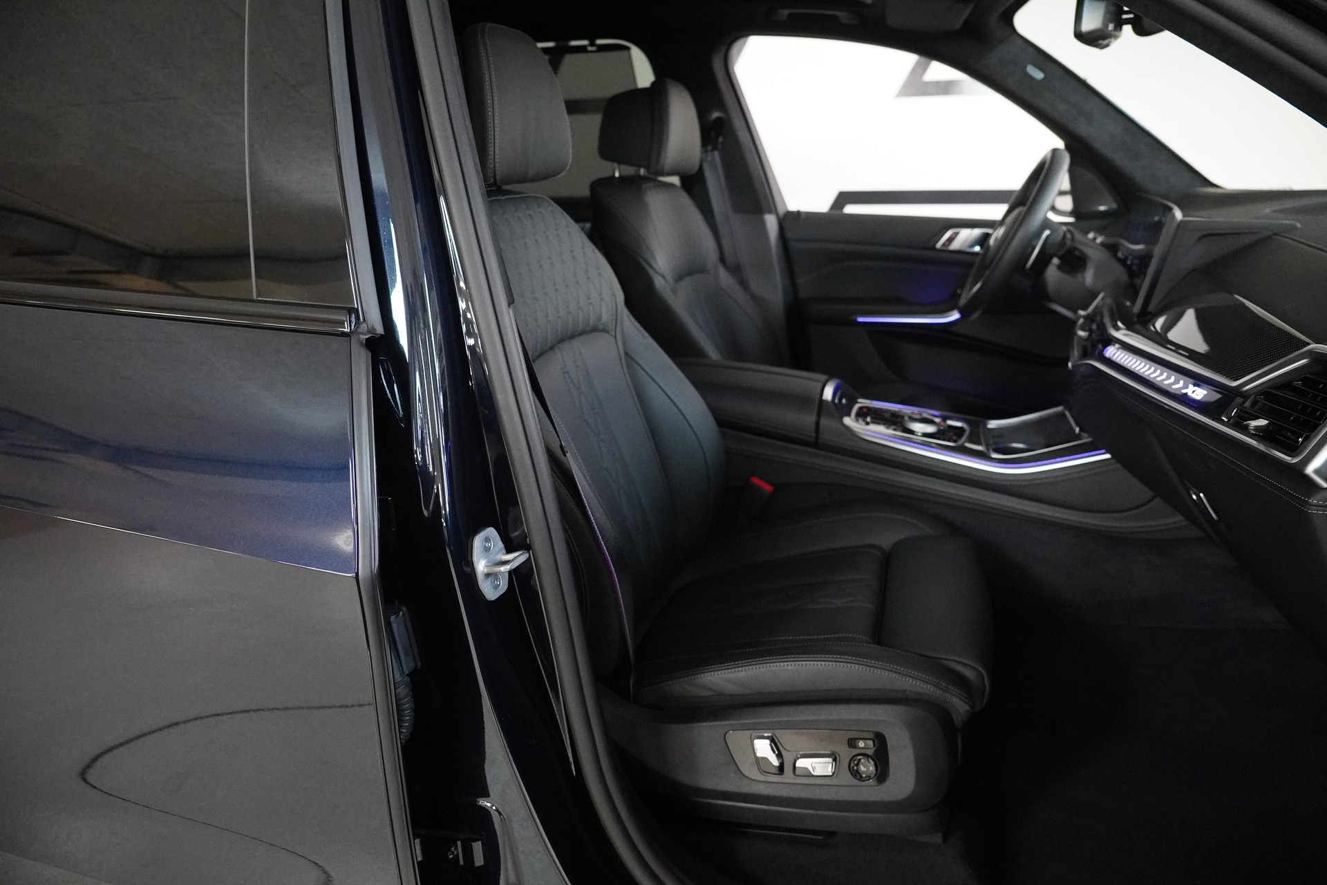 BMW X5 xDrive 50e M Sport Pro Steptronic-image-15