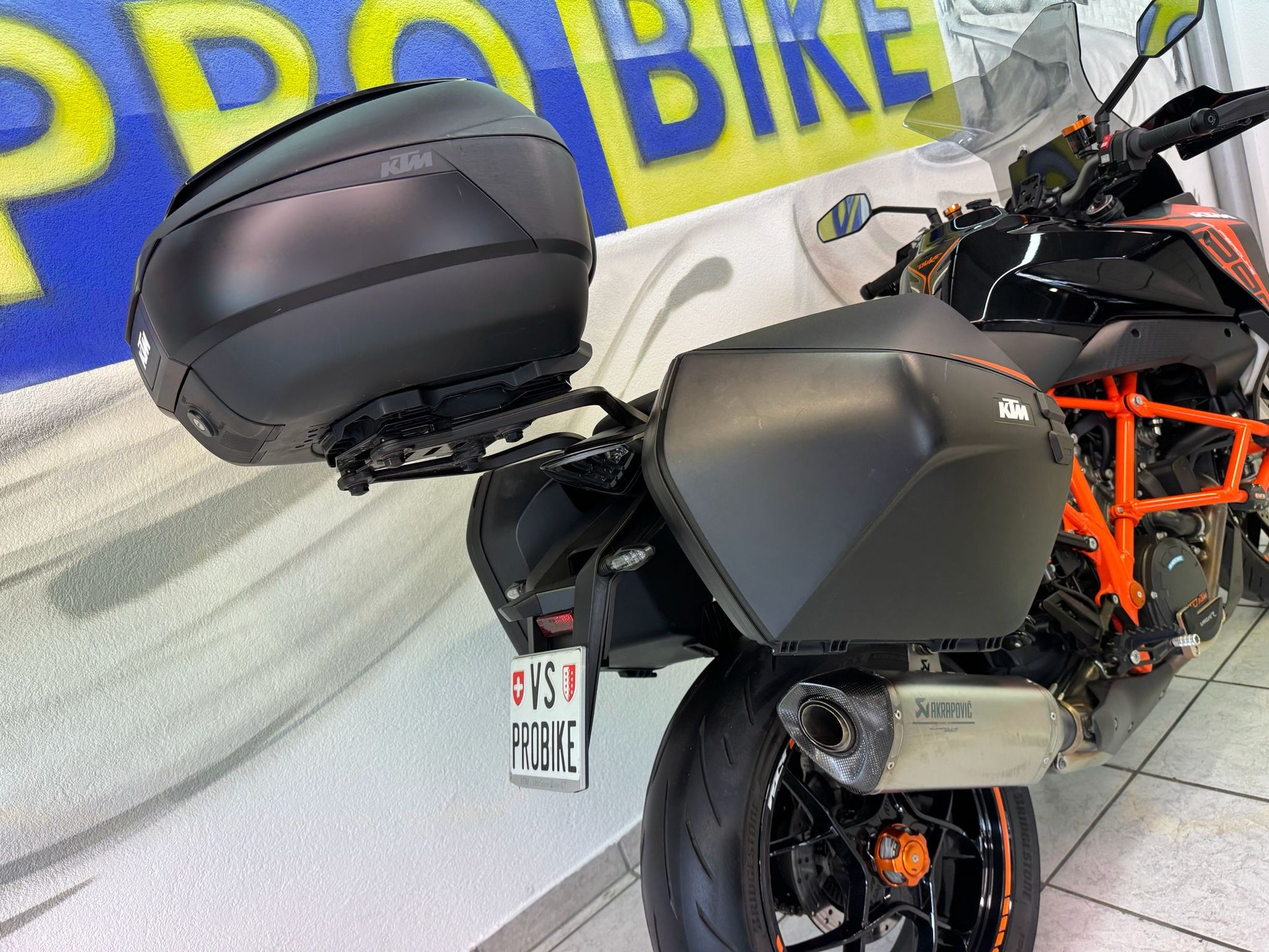 KTM 1290 Super Duke GT-image-8