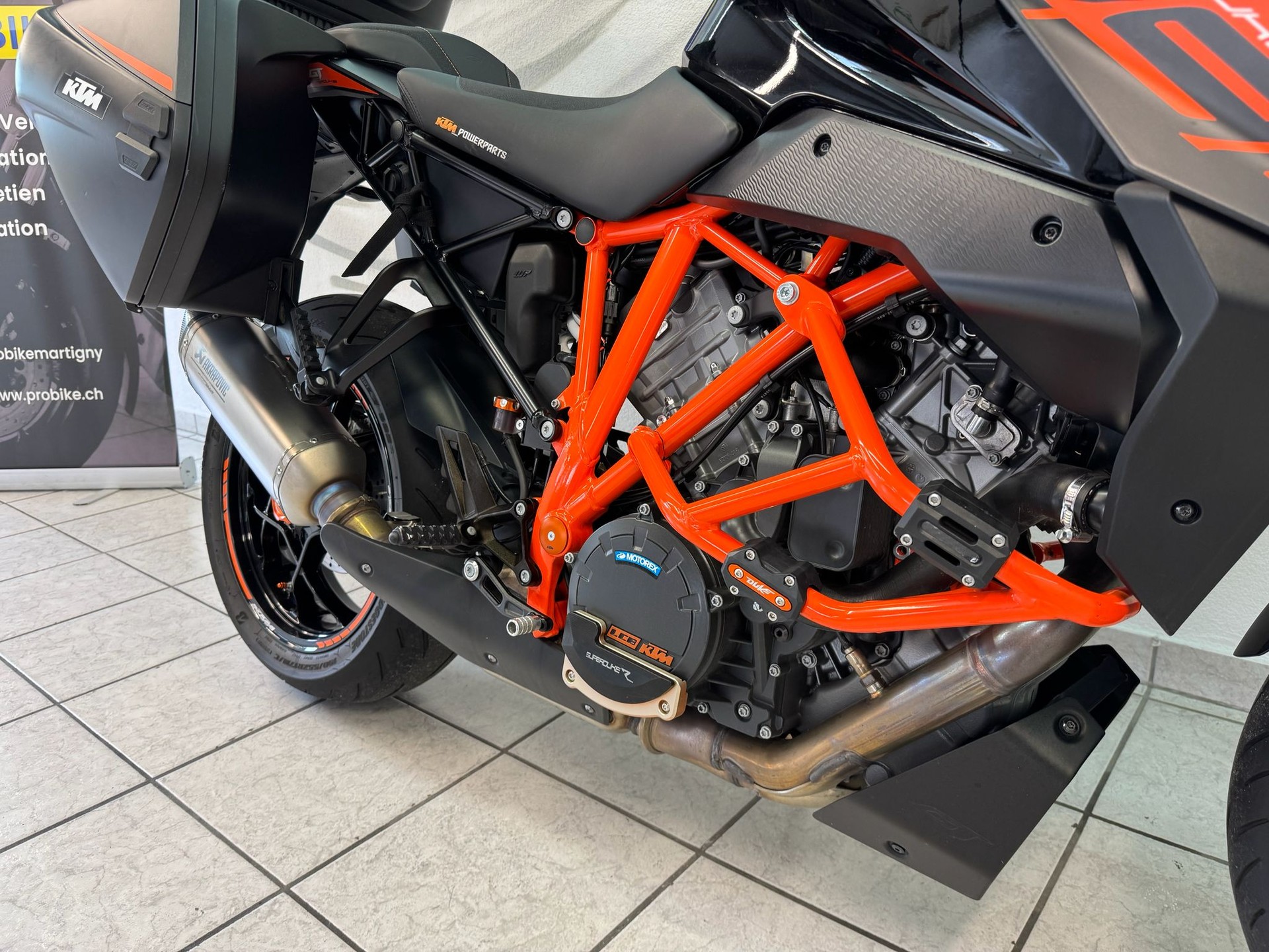 KTM 1290 Super Duke GT-image-7