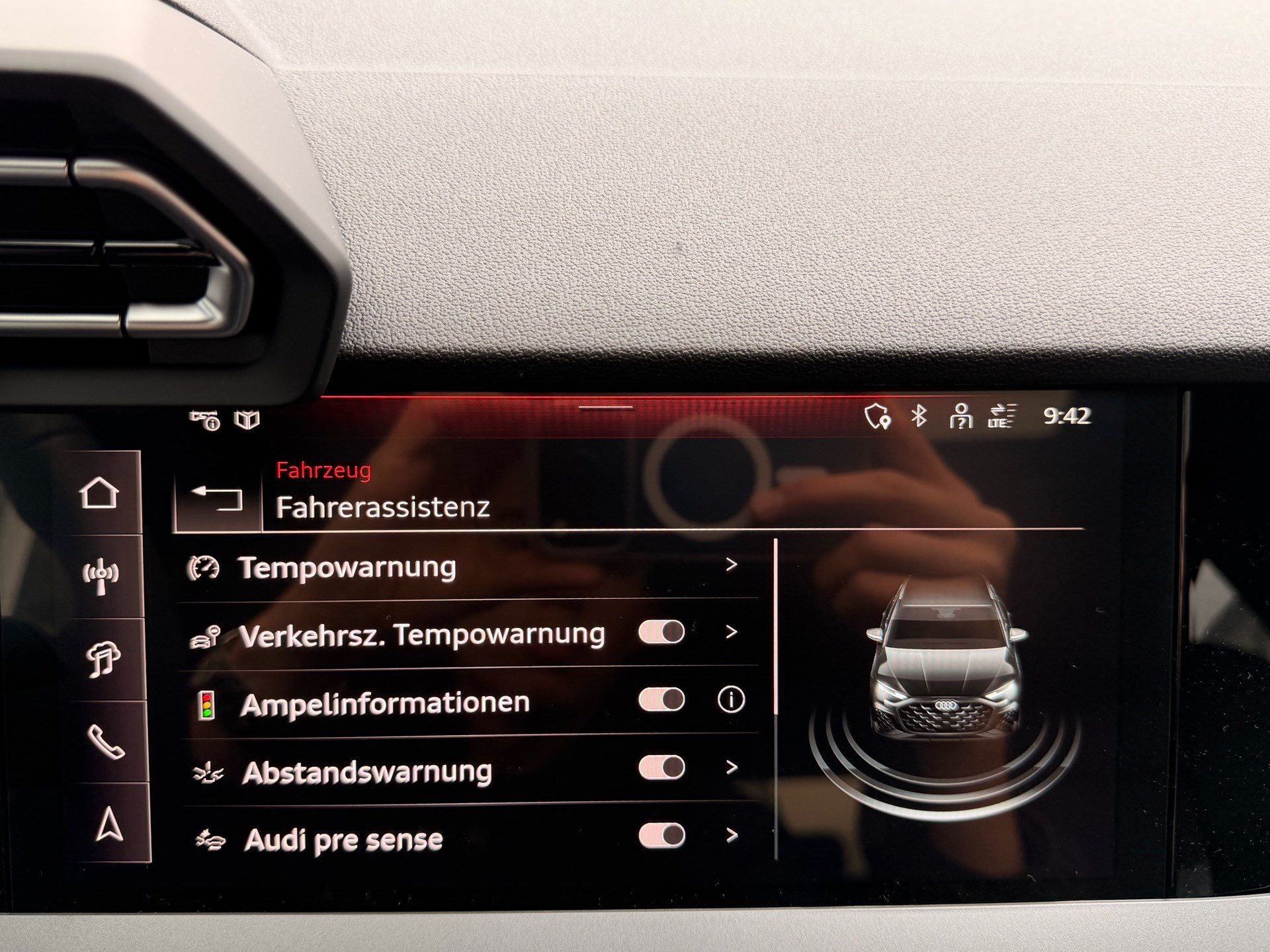 AUDI A3 SPORTBACK 45 TFSI e S LINE *** 140 KM ELETKTRISCHE REICHWEITE & PANORAMAGLASDACH ***-image-17