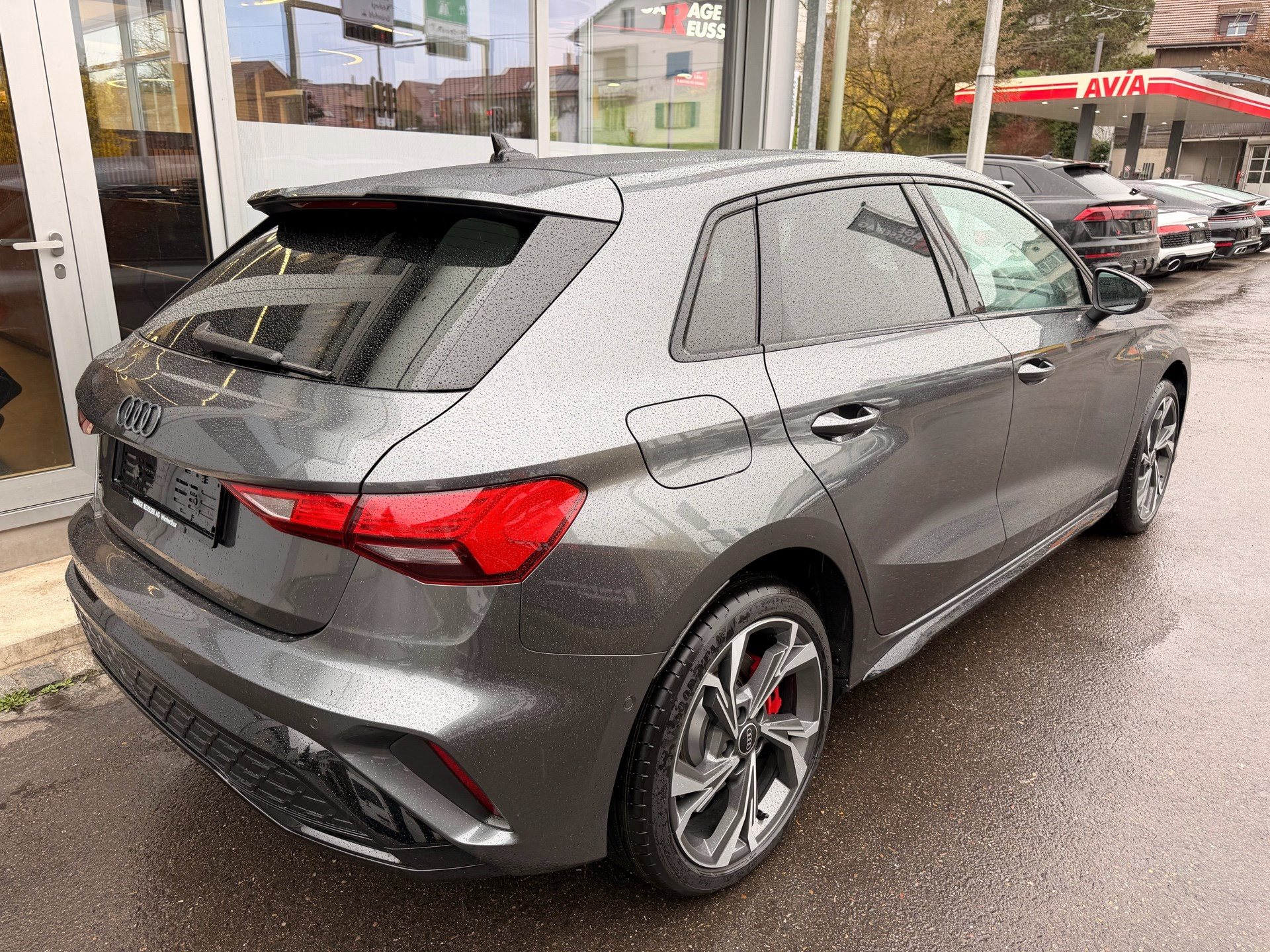 AUDI A3 SPORTBACK 45 TFSI e S LINE *** 140 KM ELETKTRISCHE REICHWEITE & PANORAMAGLASDACH ***-showroom-element-3