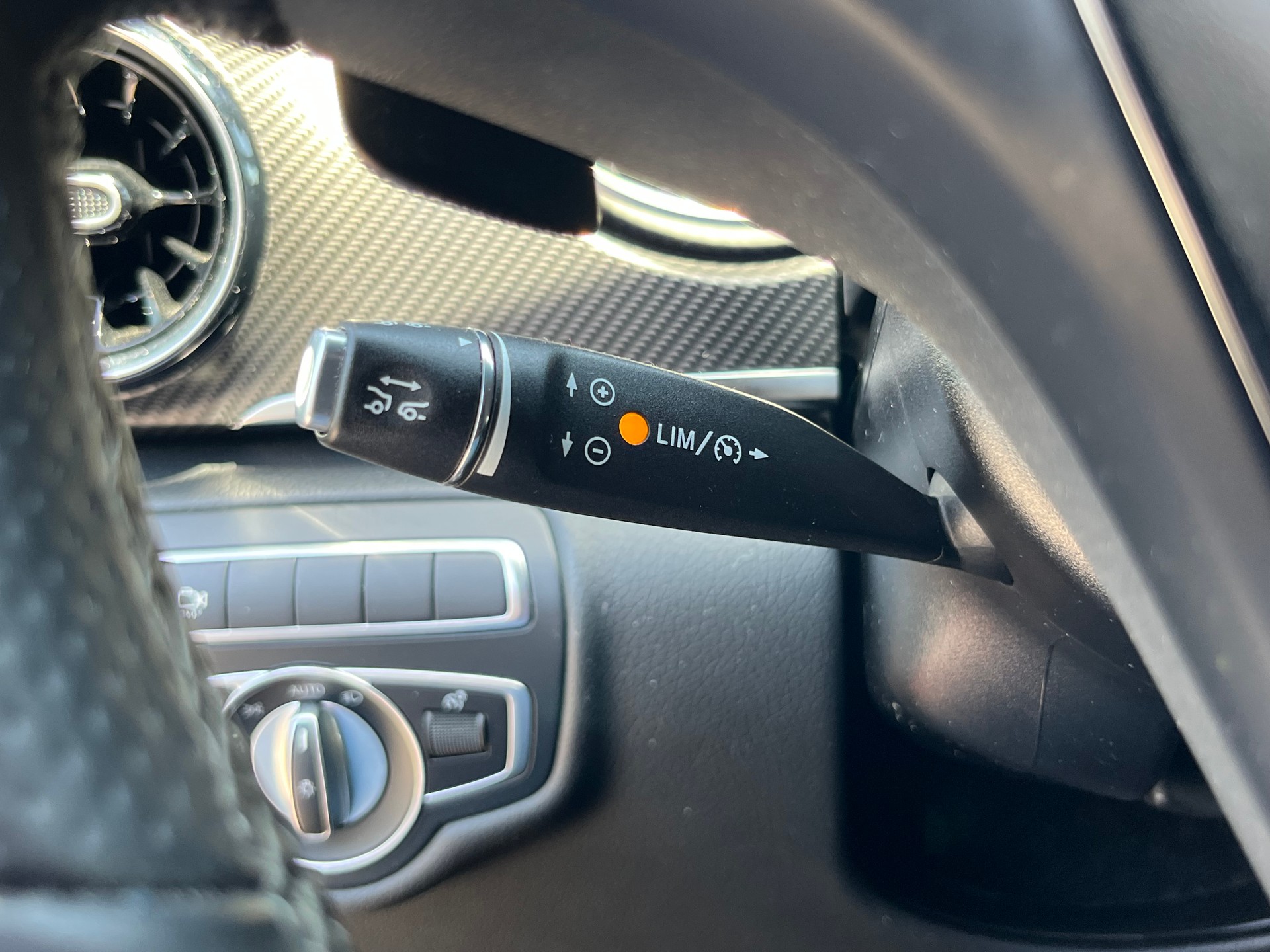 MERCEDES-BENZ V 250 d lang Avantgarde 9G-Tronic+++7-PLÄTZER+++GEPFLEGT+++-image-11